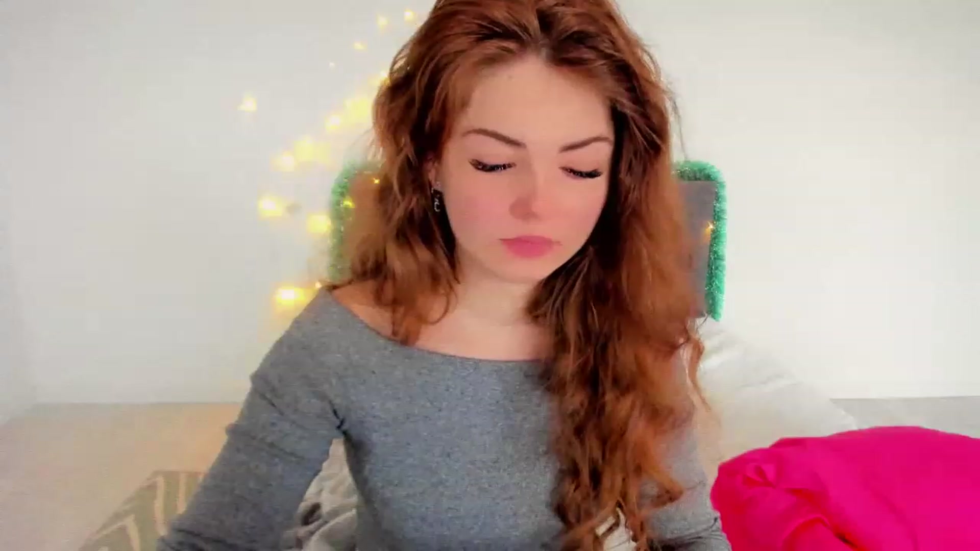 Gallery image thumbnail from Miriam_Mills's myfreecams stream on, 12/26/2022, 13:02 image 2 of 20