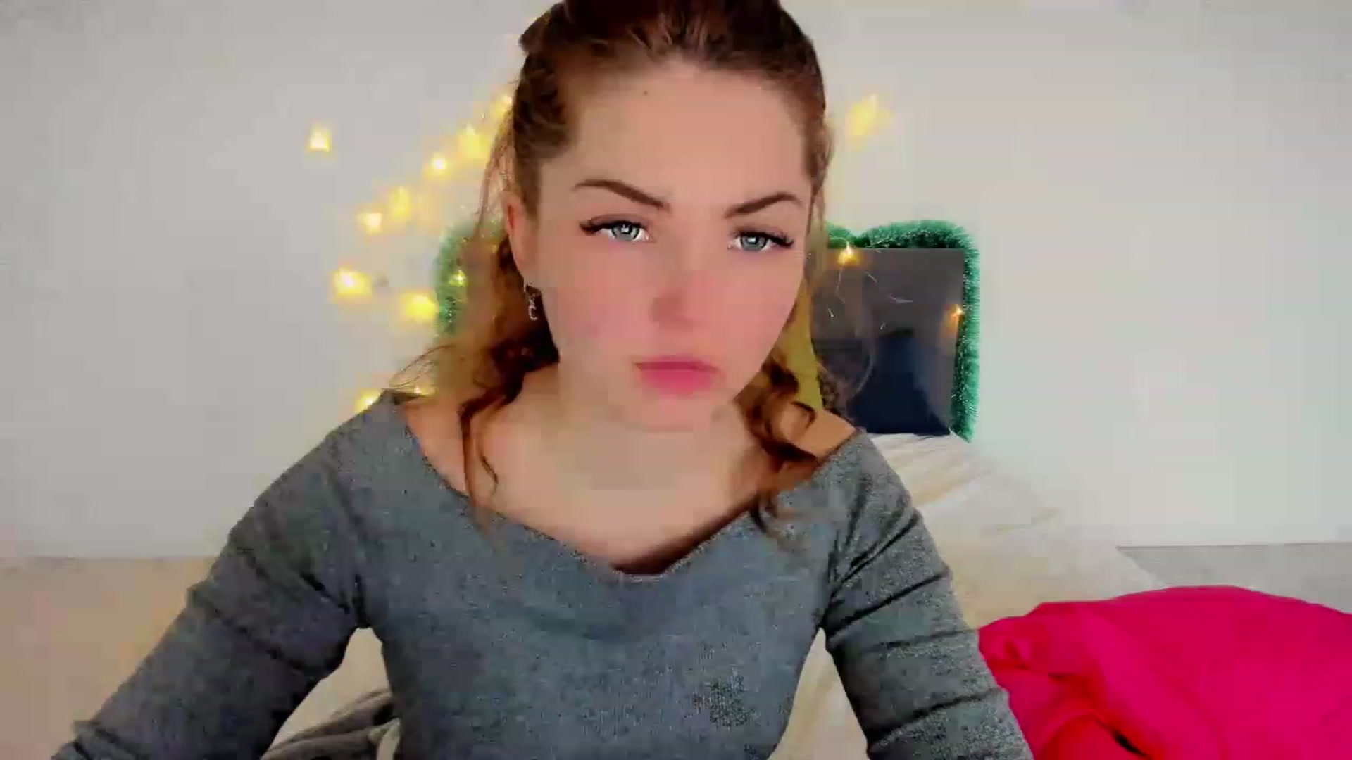 Gallery image thumbnail from Miriam_Mills's myfreecams stream on, 12/26/2022, 13:02 image 16 of 20