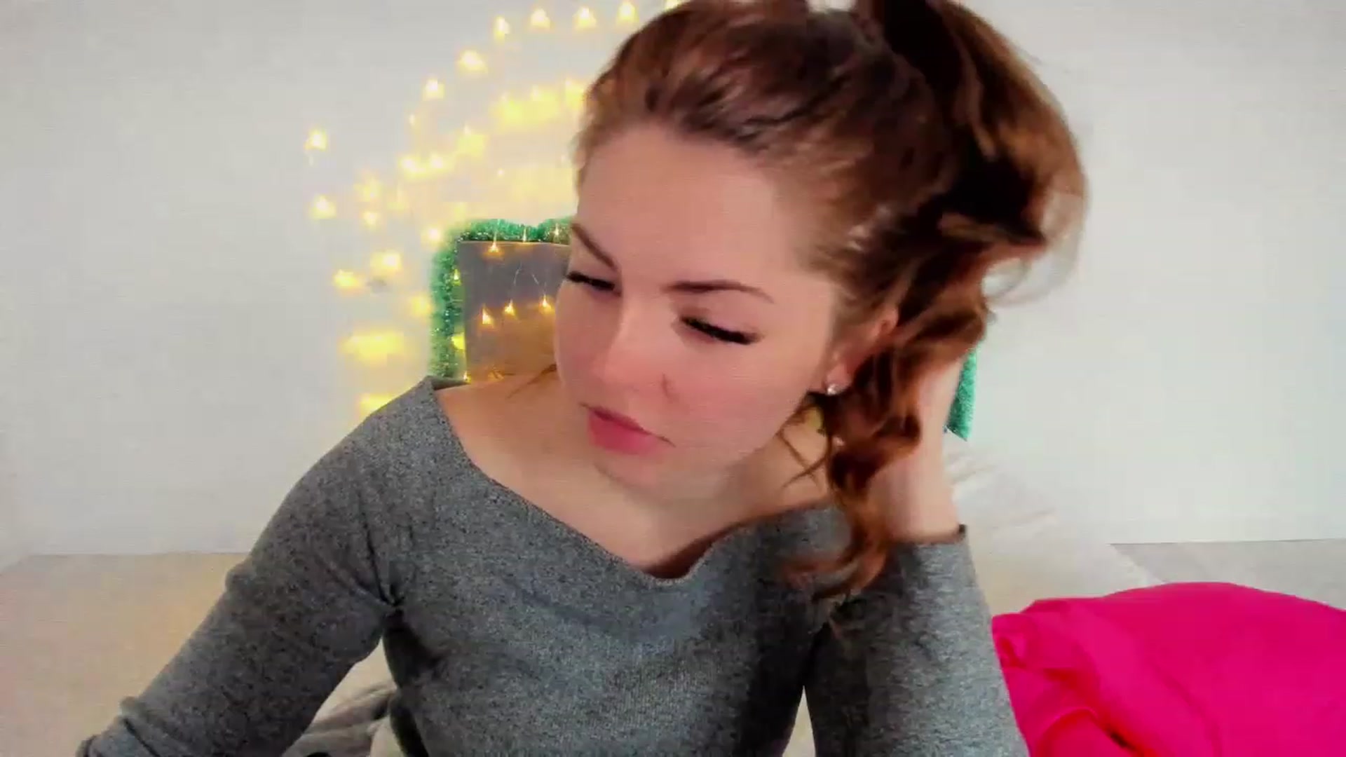 Gallery image thumbnail from Miriam_Mills's myfreecams stream on, 12/26/2022, 13:02 image 13 of 20