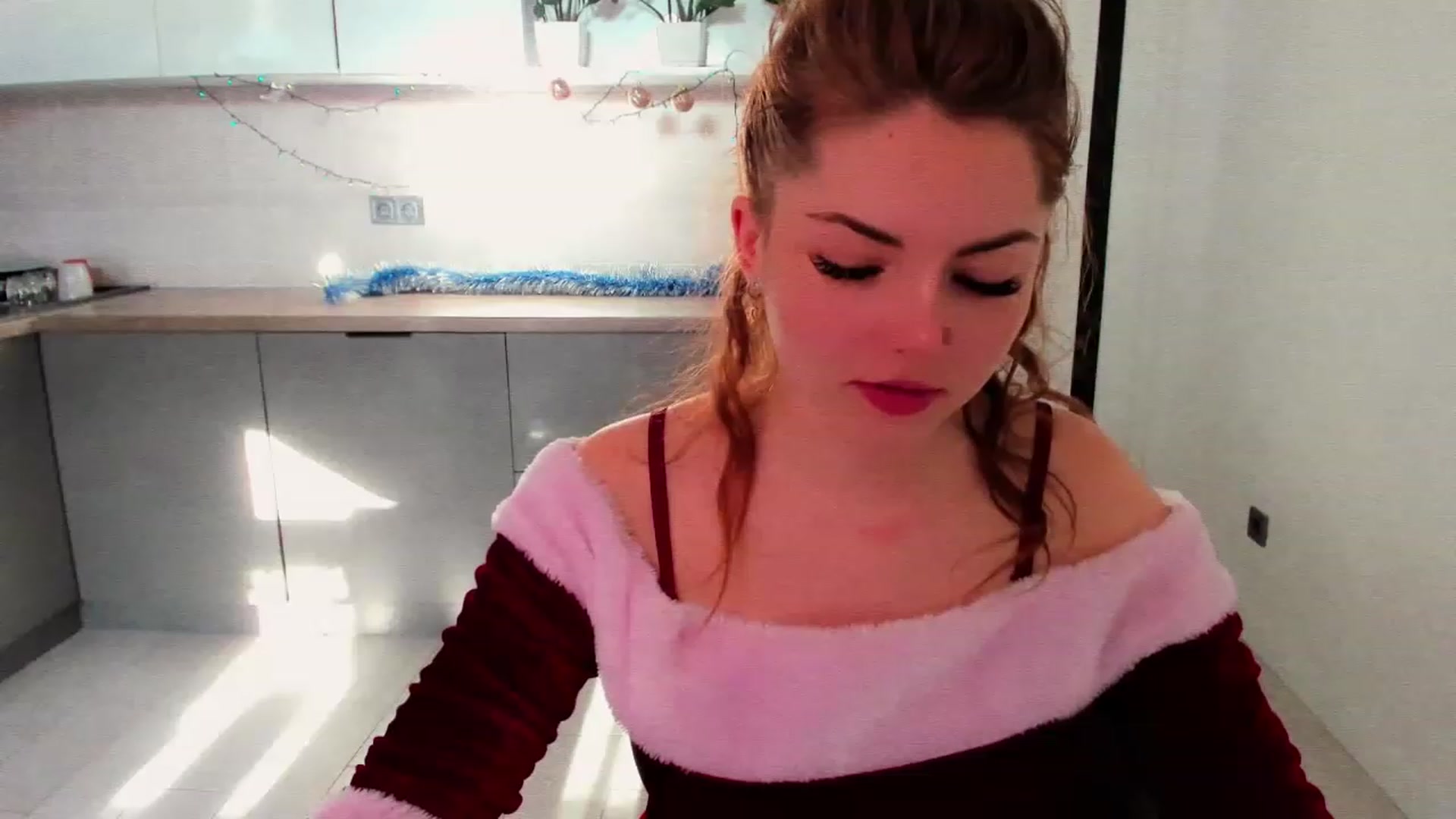 Gallery image thumbnail from Miriam_Mills's myfreecams stream on, 12/29/2022, 12:49 image 16 of 20