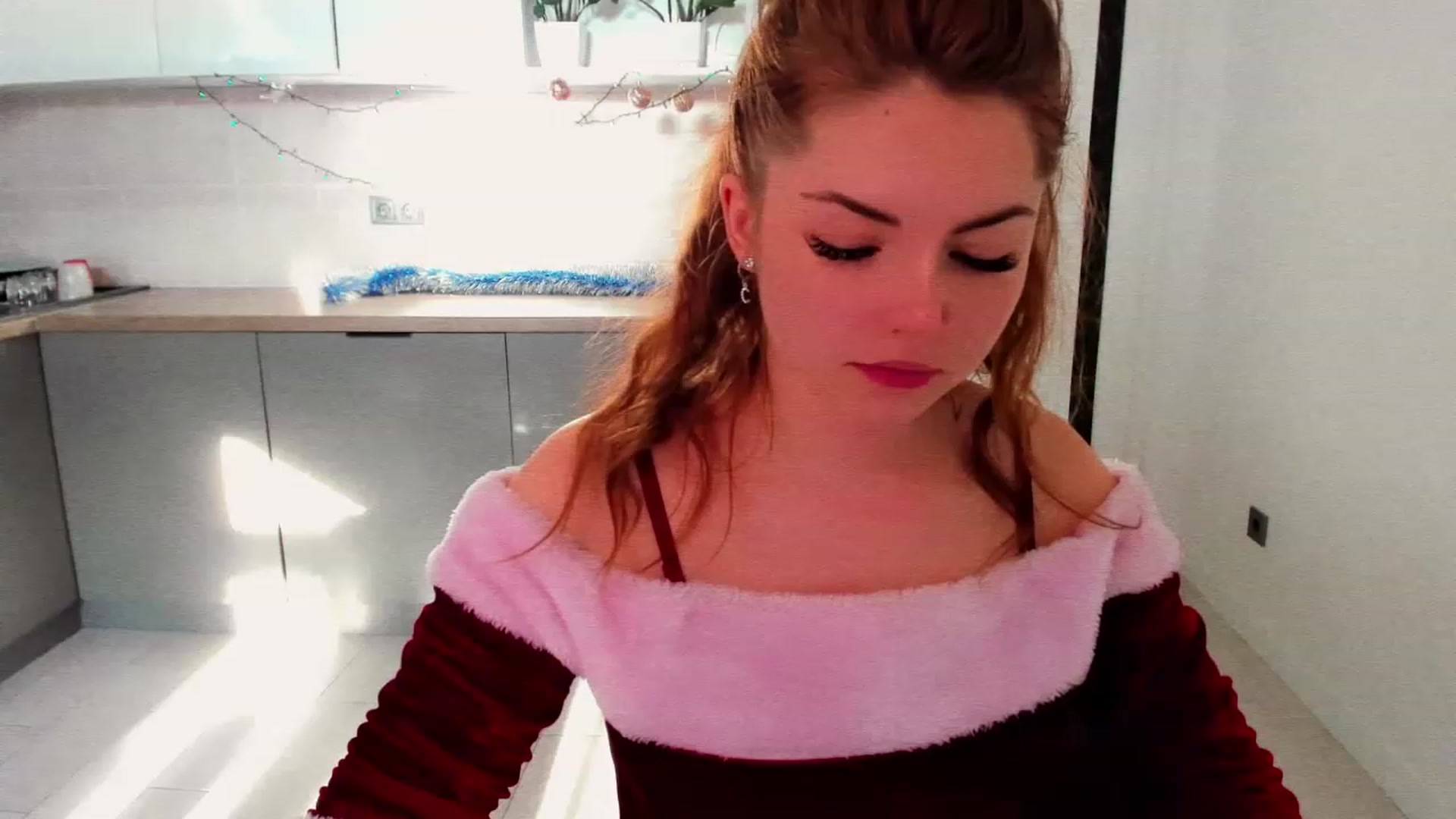 Gallery image thumbnail from Miriam_Mills's myfreecams stream on, 12/29/2022, 12:49 image 13 of 20