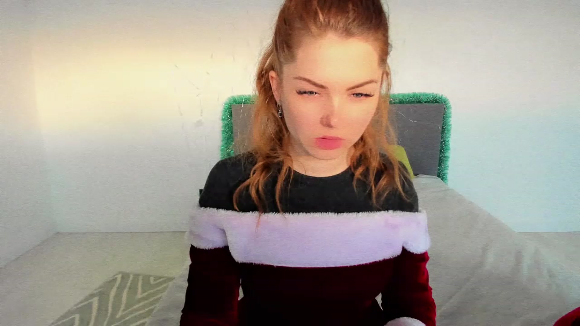 Gallery image thumbnail from Miriam_Mills's myfreecams stream on, 12/30/2022, 11:48 image 2 of 20