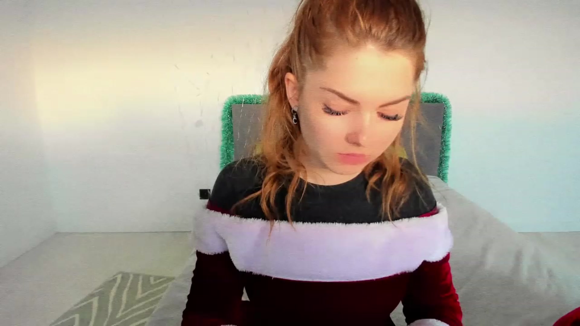 Gallery image thumbnail from Miriam_Mills's myfreecams stream on, 12/30/2022, 11:48 image 13 of 20