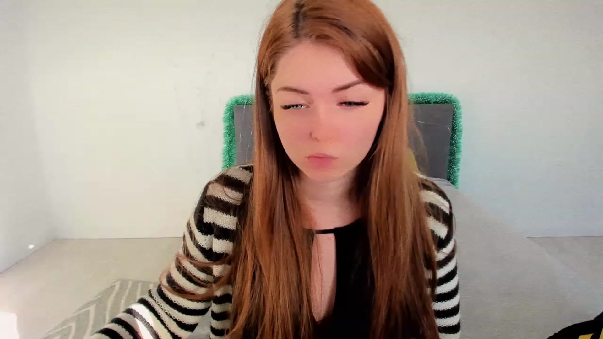 Gallery image thumbnail from Miriam_Mills's myfreecams stream on, 01/02/2023, 10:15 image 4 of 20