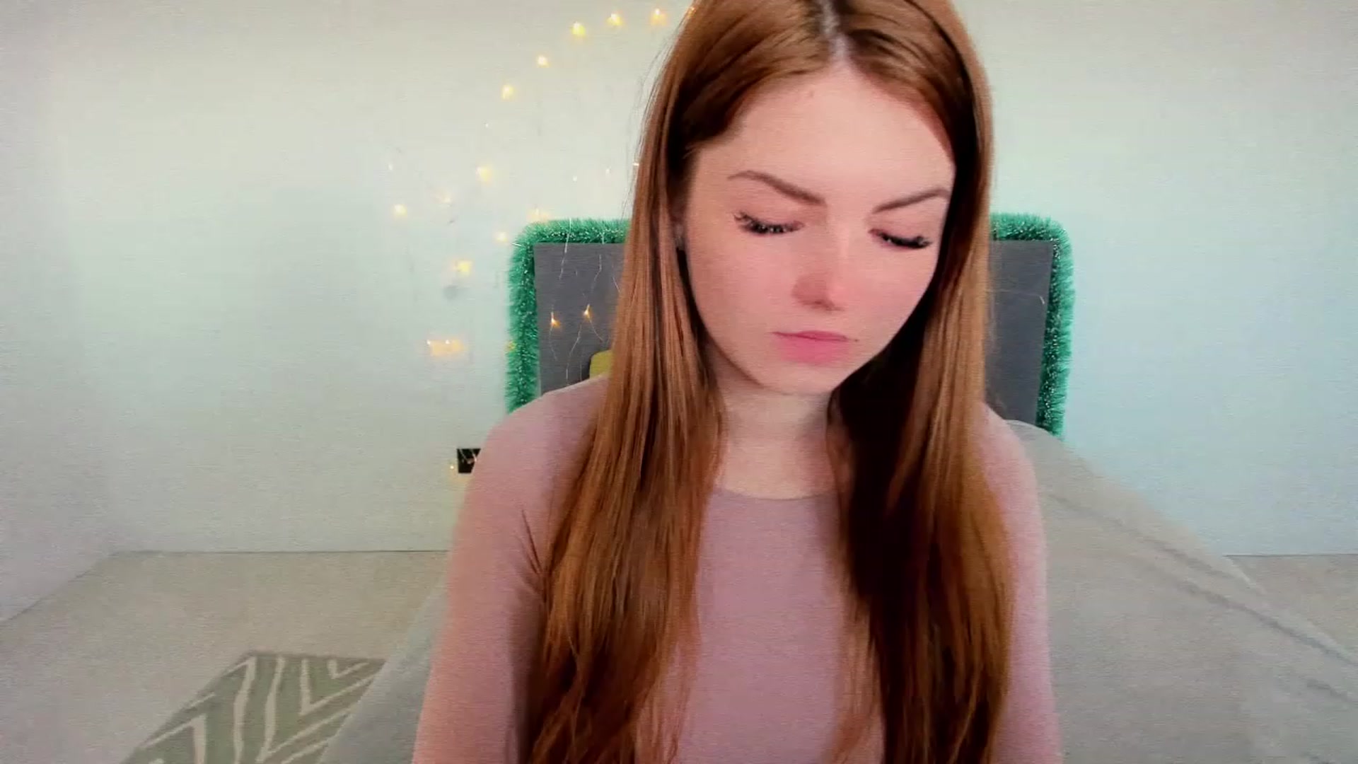 Gallery image thumbnail from Miriam_Mills's myfreecams stream on, 01/03/2023, 08:35 image 2 of 20