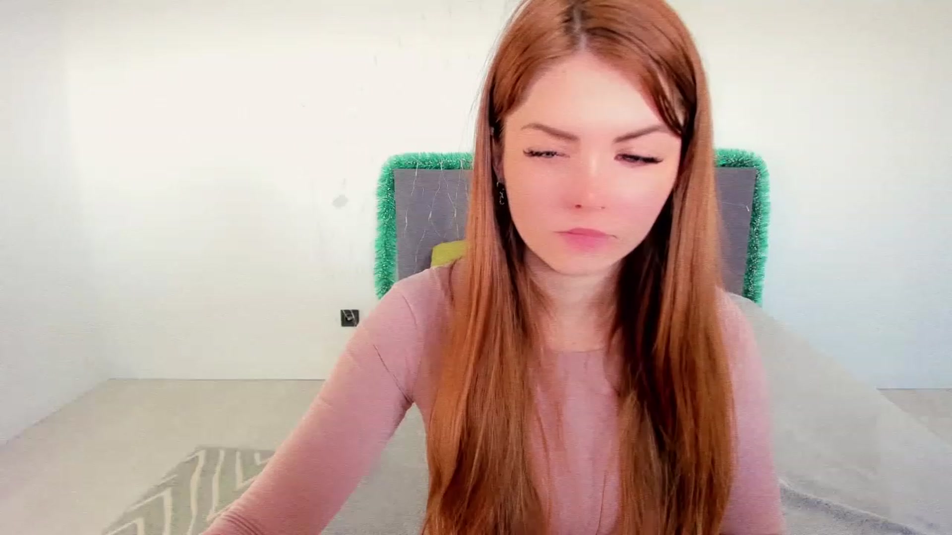 Gallery image thumbnail from Miriam_Mills's myfreecams stream on, 01/03/2023, 08:35 image 20 of 20