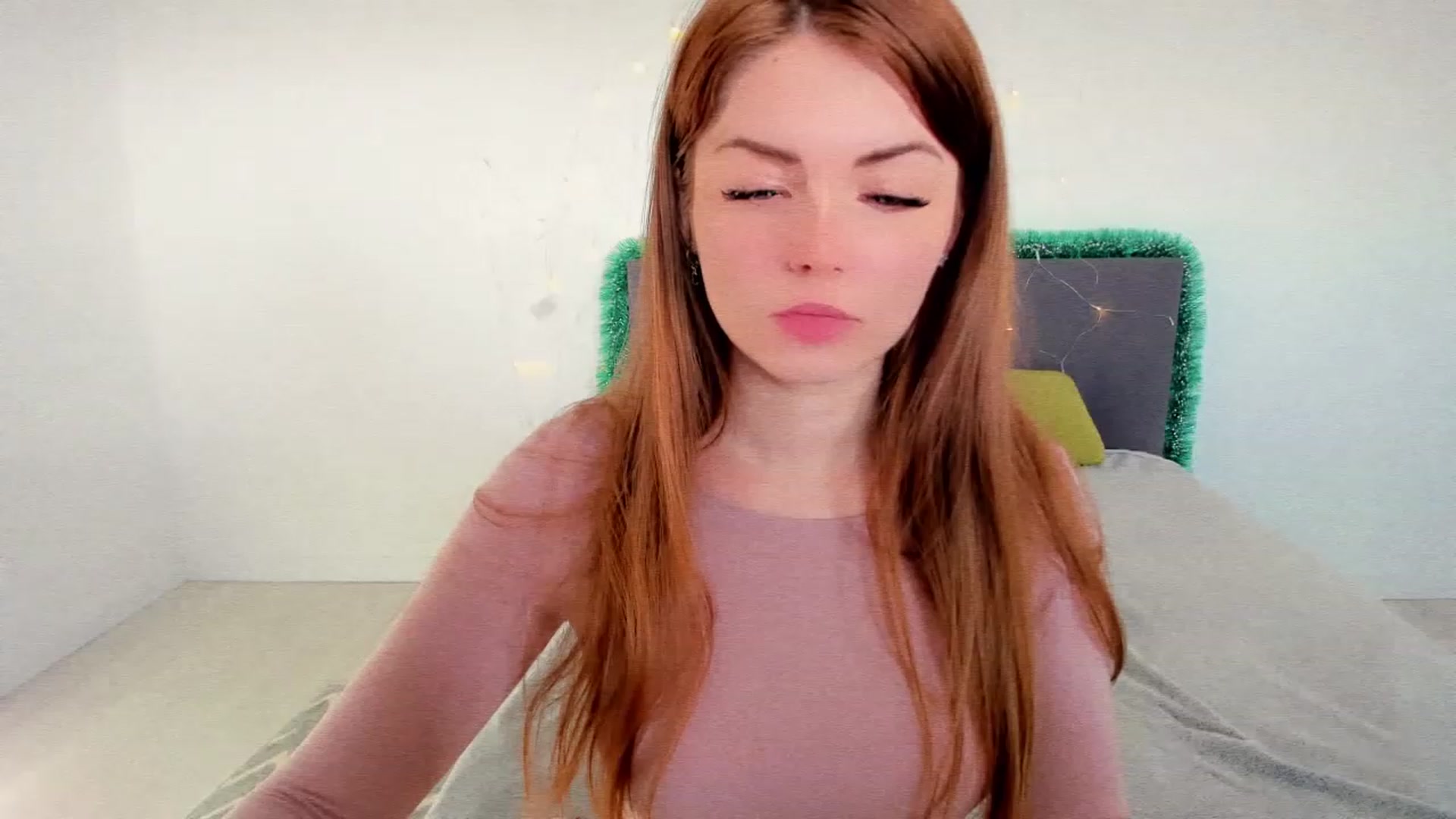 Gallery image thumbnail from Miriam_Mills's myfreecams stream on, 01/03/2023, 09:08 image 20 of 20