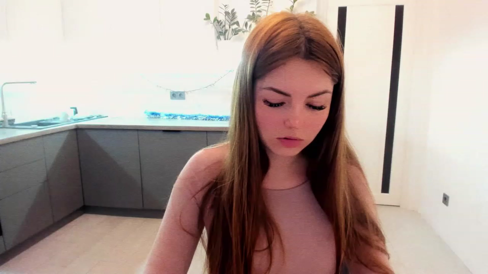 Gallery image thumbnail from Miriam_Mills's myfreecams stream on, 01/09/2023, 10:09 image 18 of 20