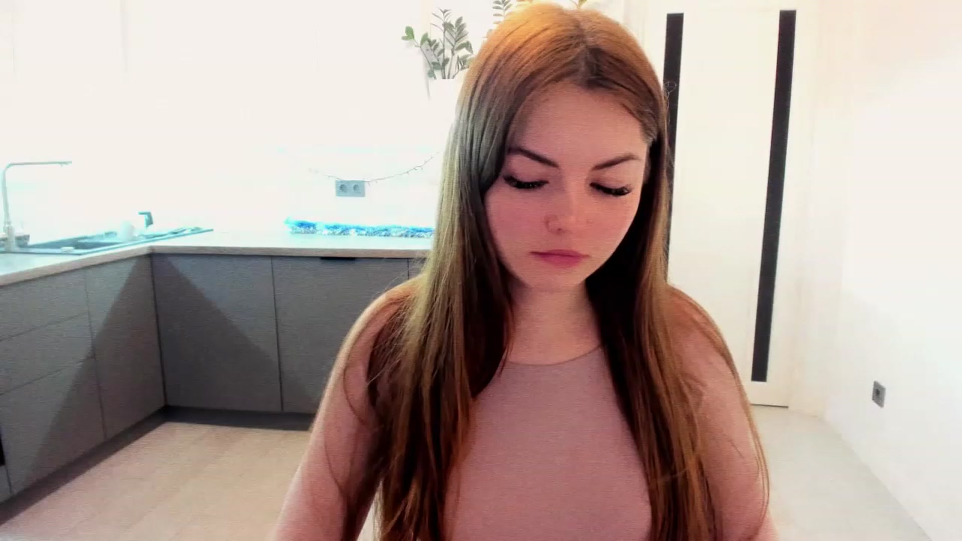 Gallery image thumbnail from Miriam_Mills's myfreecams stream on, 01/09/2023, 10:09 image 14 of 20