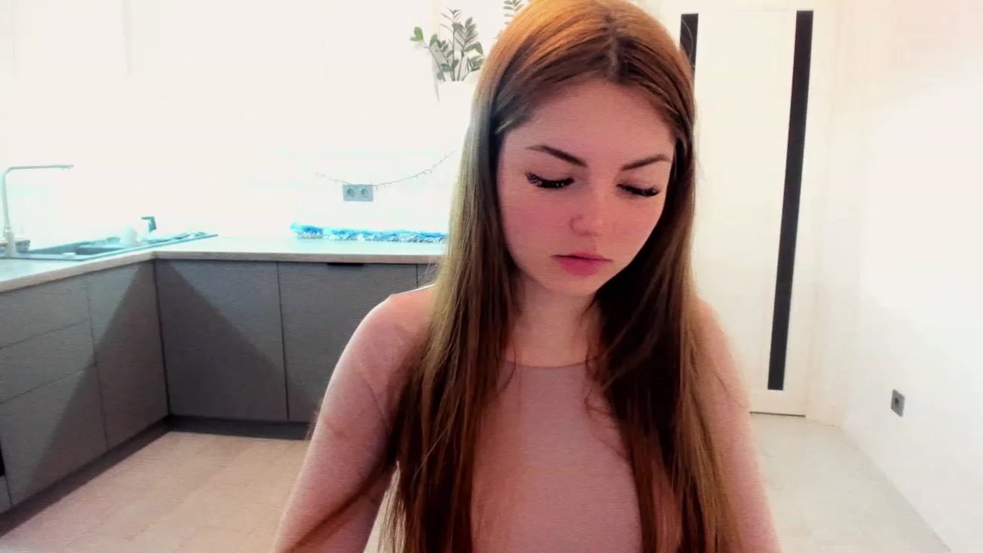 Gallery image thumbnail from Miriam_Mills's myfreecams stream on, 01/09/2023, 10:09 image 6 of 20