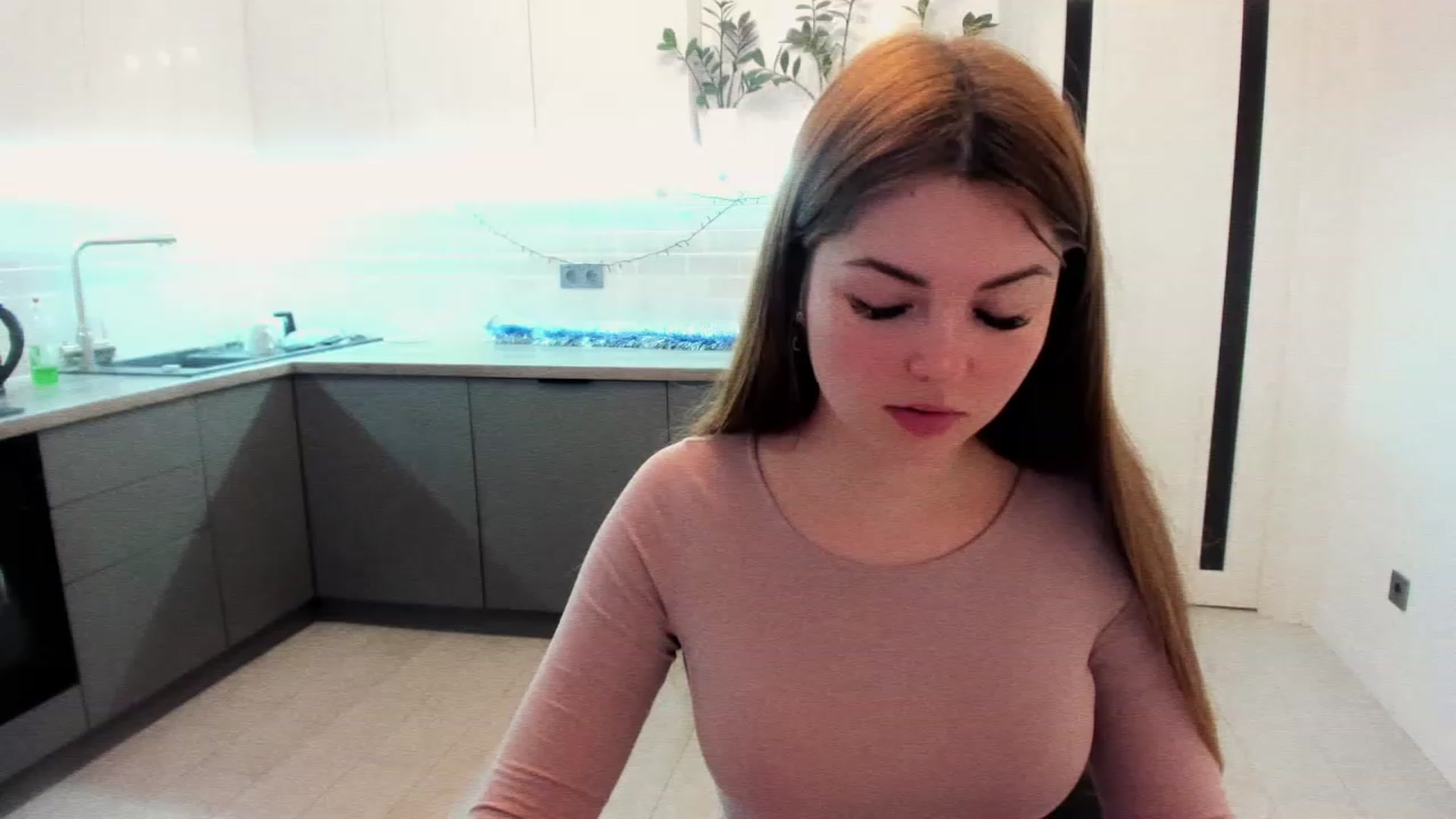 Gallery image thumbnail from Miriam_Mills's myfreecams stream on, 01/09/2023, 10:26 image 8 of 20