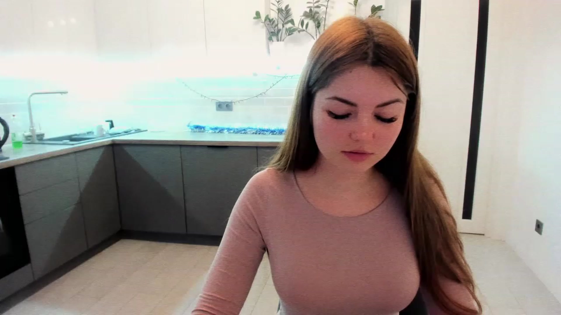 Gallery image thumbnail from Miriam_Mills's myfreecams stream on, 01/09/2023, 10:26 image 9 of 20