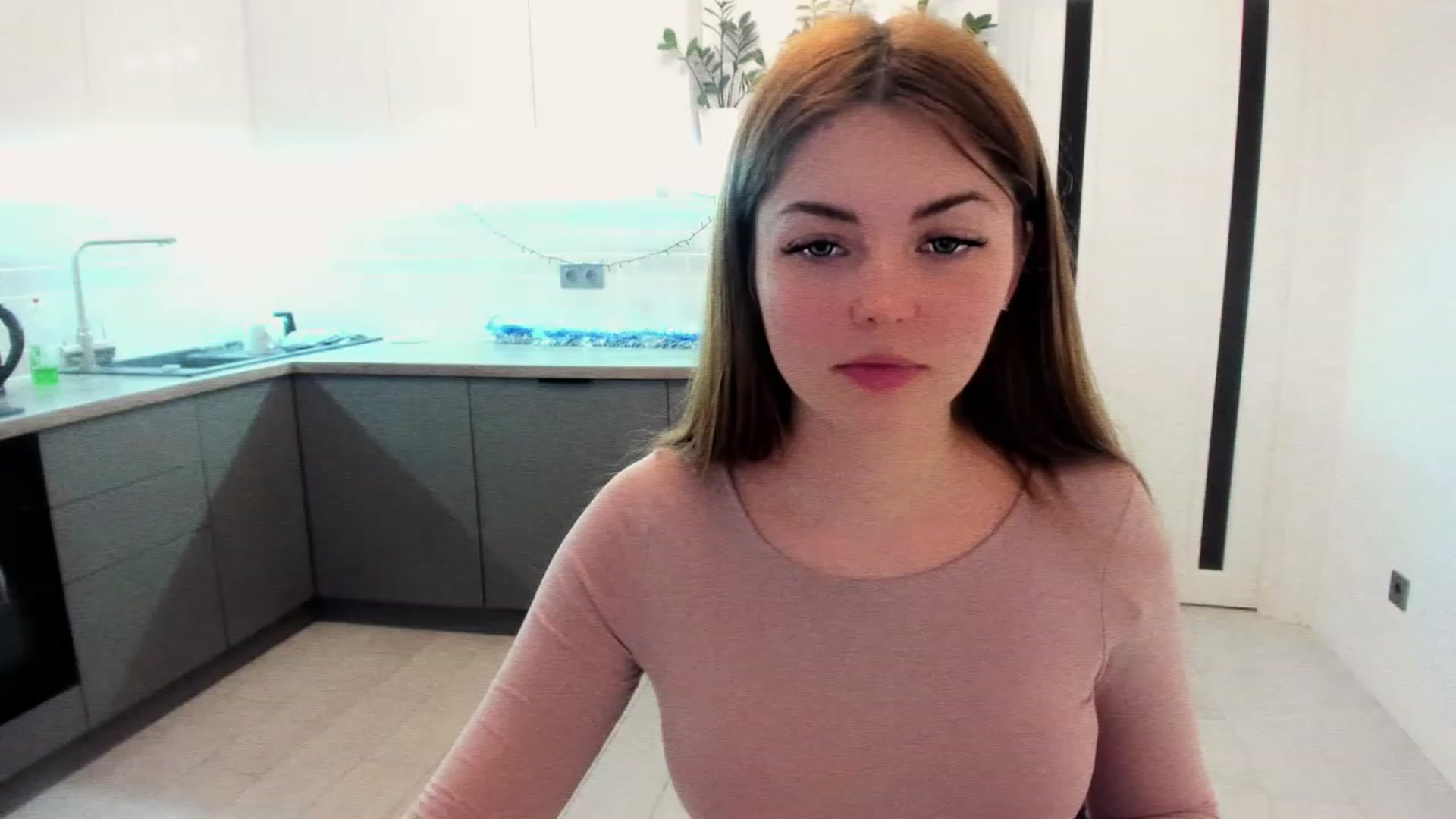 Gallery image thumbnail from Miriam_Mills's myfreecams stream on, 01/09/2023, 10:26 image 15 of 20