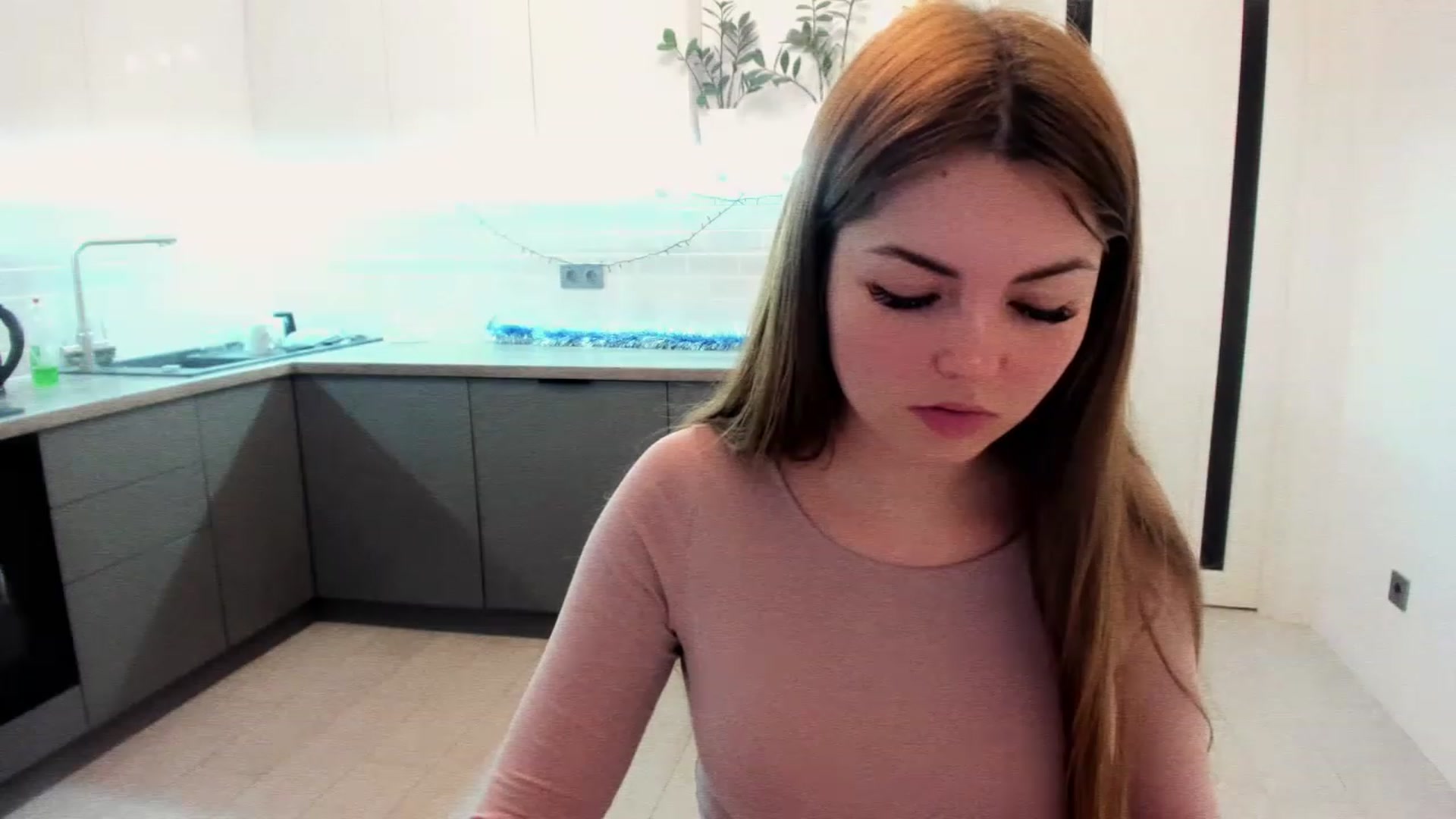 Gallery image thumbnail from Miriam_Mills's myfreecams stream on, 01/09/2023, 10:26 image 19 of 20