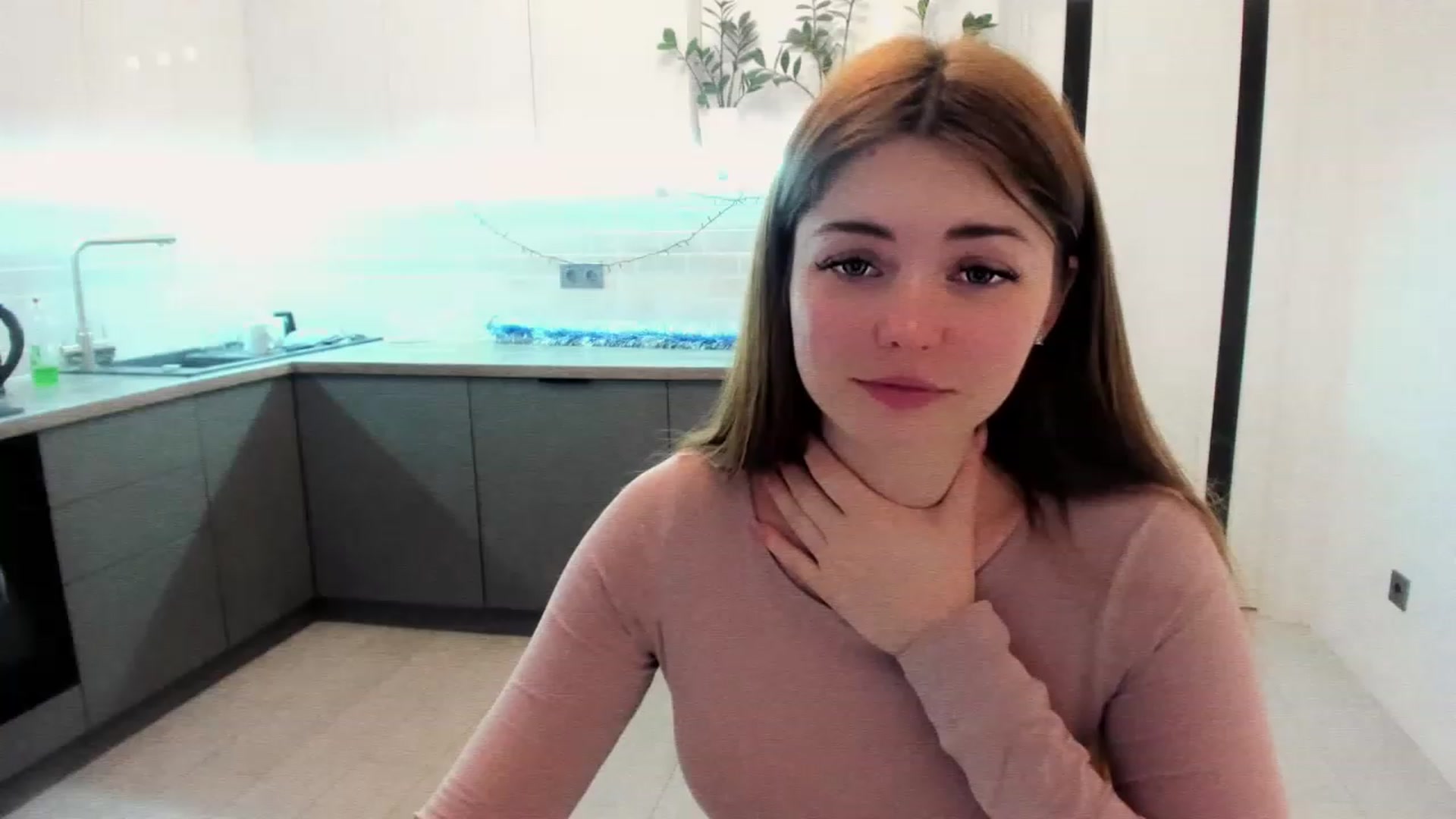 Gallery image thumbnail from Miriam_Mills's myfreecams stream on, 01/09/2023, 10:26 image 14 of 20