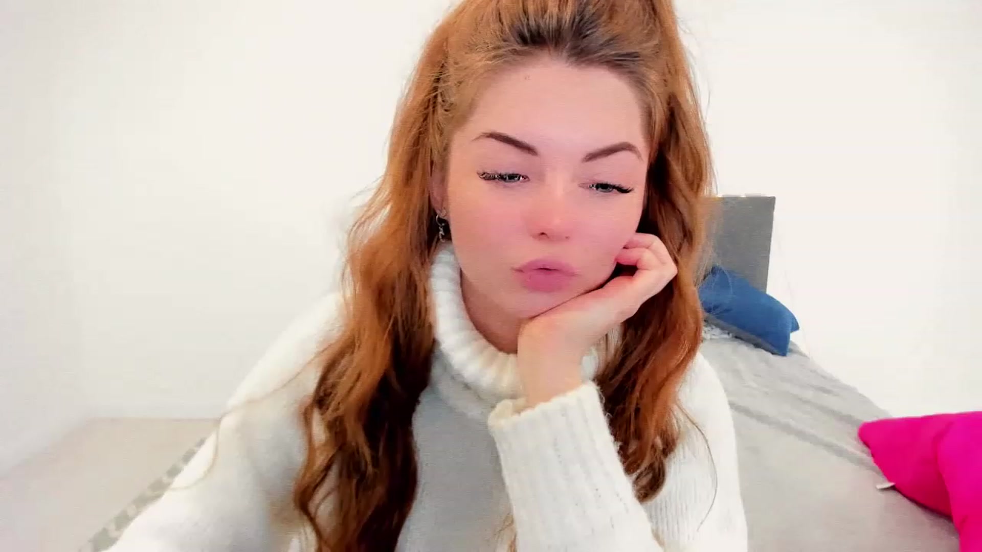 Gallery image thumbnail from Miriam_Mills's myfreecams stream on, 01/26/2023, 11:18 image 17 of 20