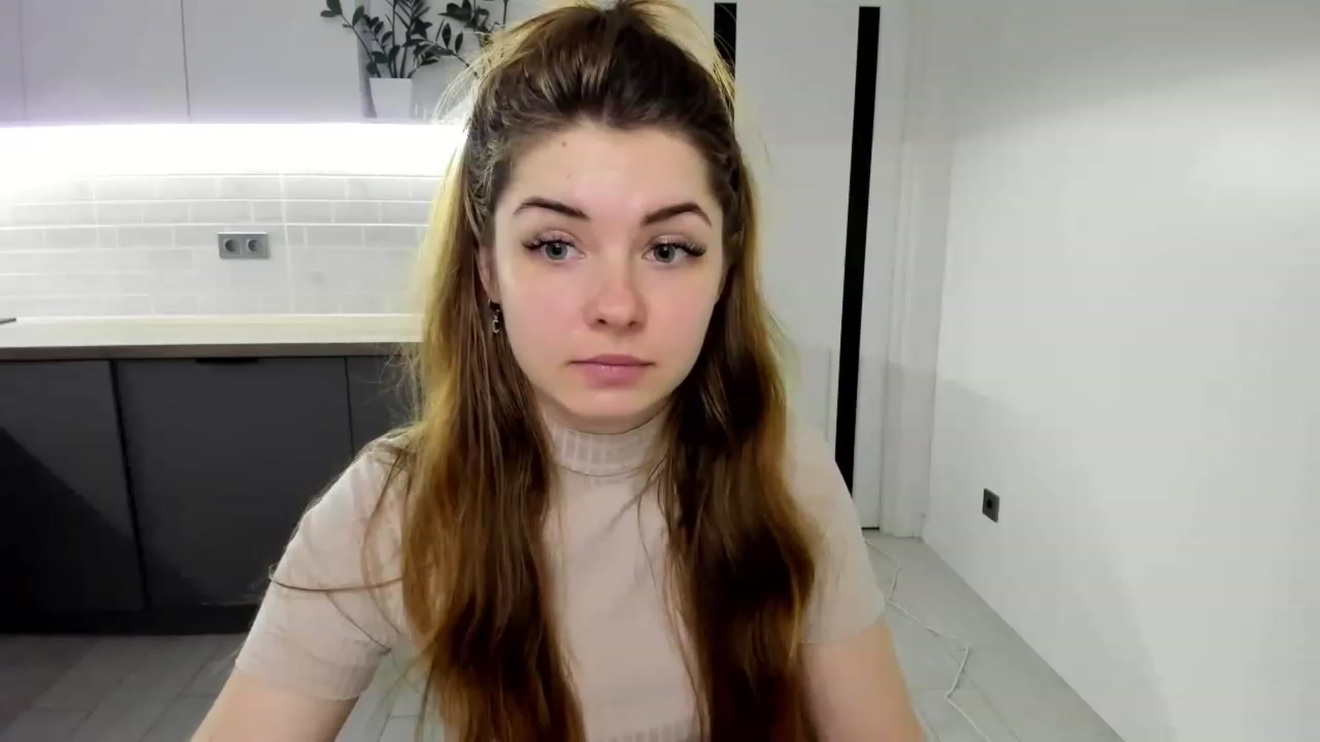 Gallery image thumbnail from Miriam_Mills's myfreecams stream on, 01/29/2023, 12:09 image 17 of 20