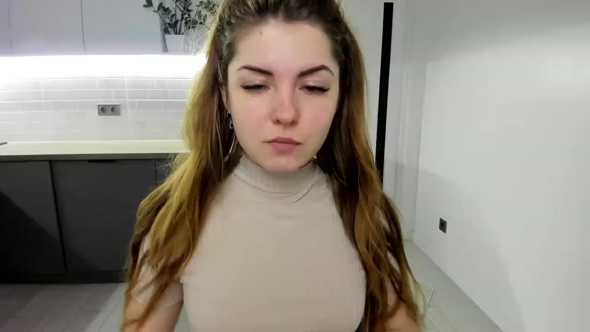 Gallery image thumbnail from Miriam_Mills's myfreecams stream on, 01/29/2023, 12:09 image 11 of 20