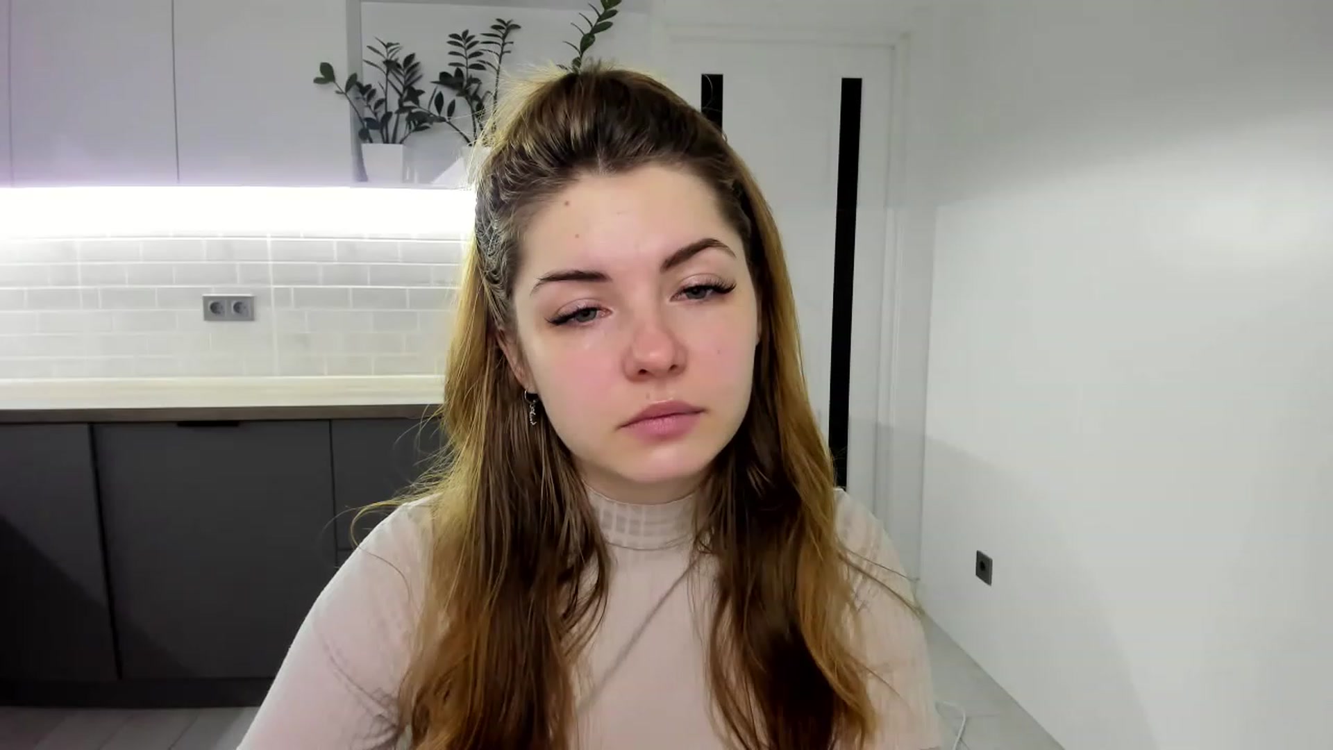 Gallery image thumbnail from Miriam_Mills's myfreecams stream on, 01/29/2023, 12:09 image 7 of 20