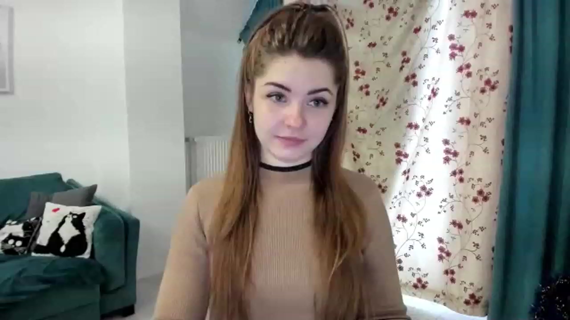 Gallery image thumbnail from Miriam_Mills's myfreecams stream on, 02/02/2023, 13:58 image 13 of 20