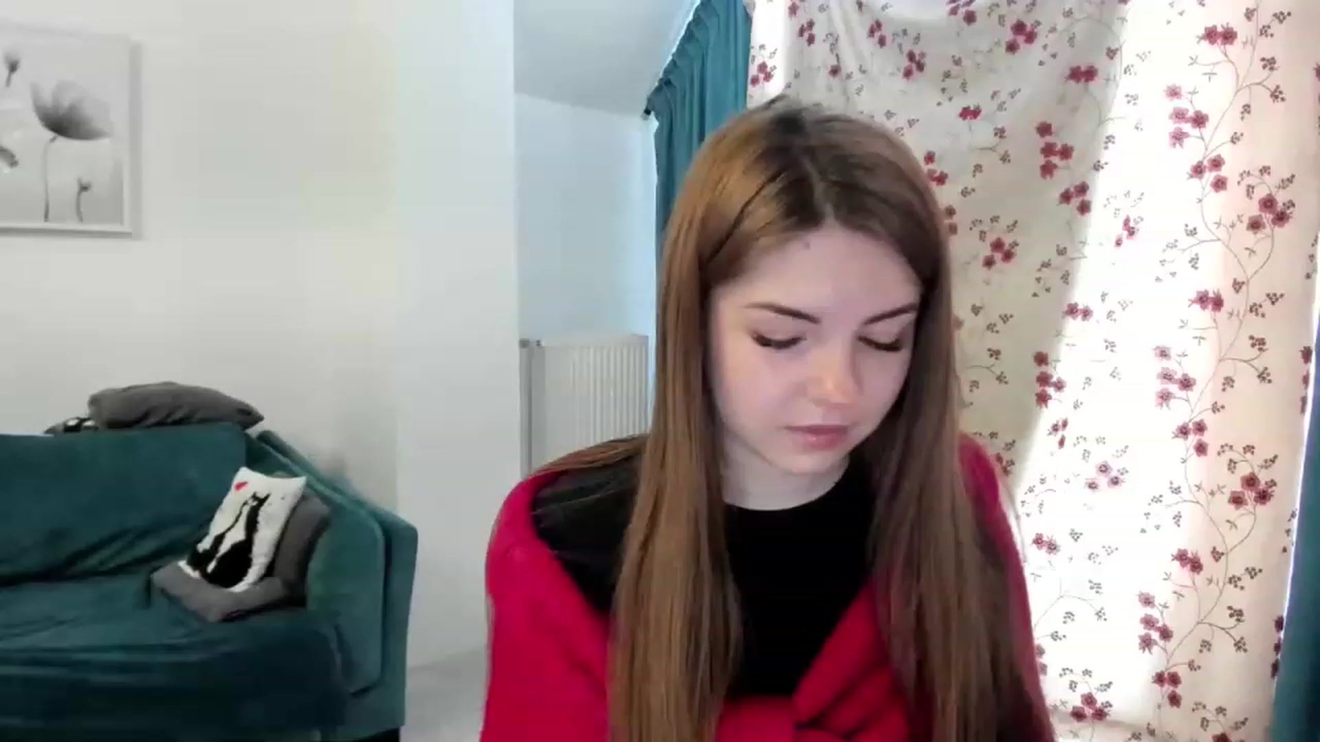 Gallery image thumbnail from Miriam_Mills's myfreecams stream on, 02/06/2023, 08:44 image 14 of 20