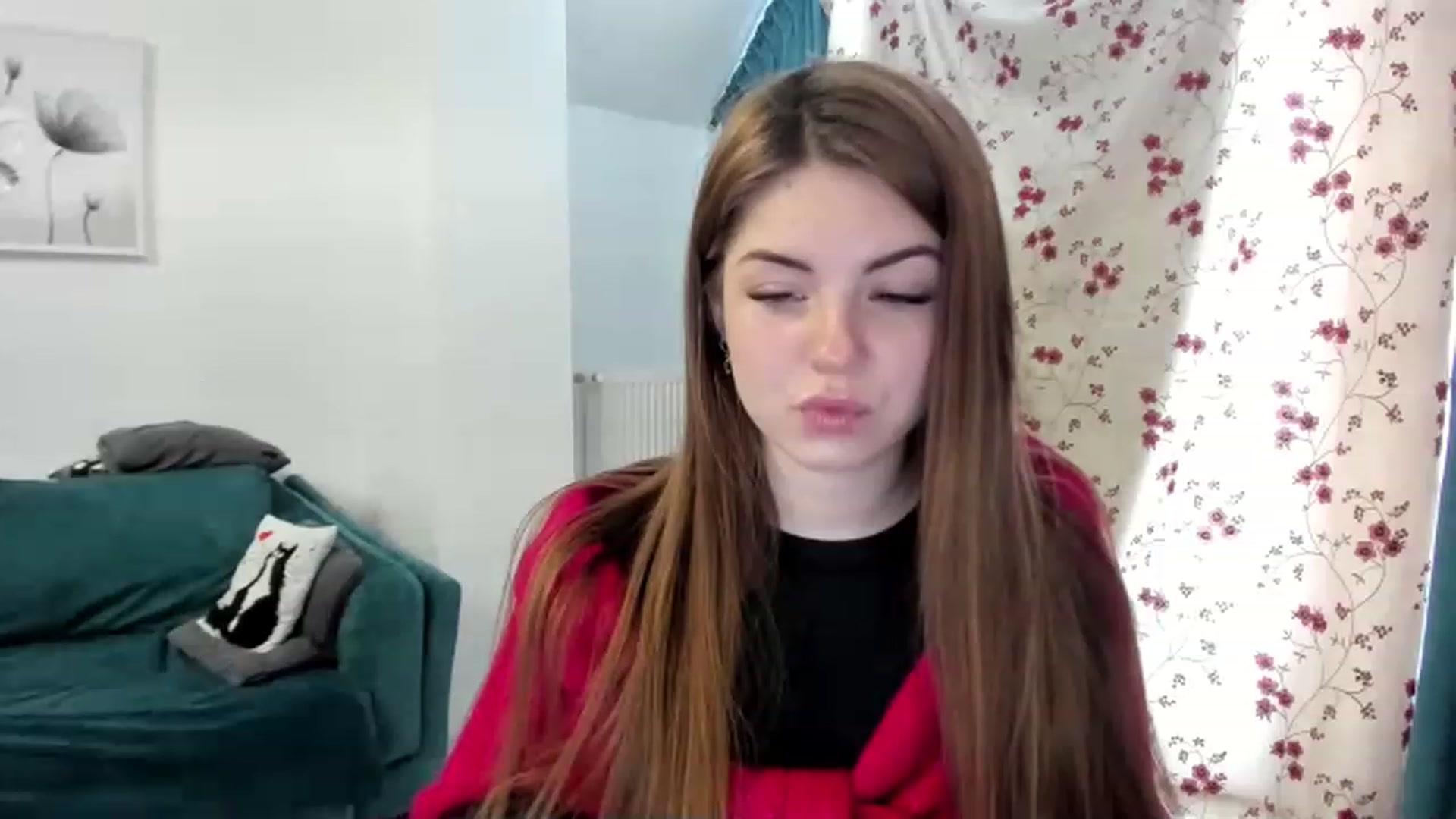 Gallery image thumbnail from Miriam_Mills's myfreecams stream on, 02/06/2023, 08:44 image 5 of 20