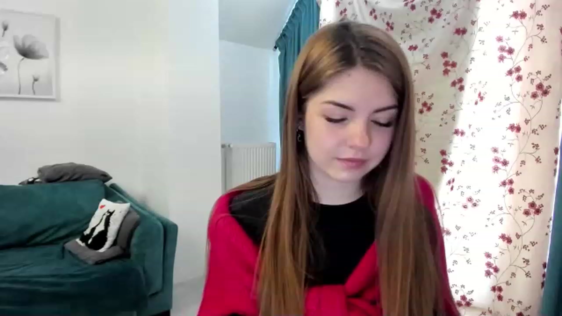 Gallery image thumbnail from Miriam_Mills's myfreecams stream on, 02/06/2023, 08:44 image 9 of 20
