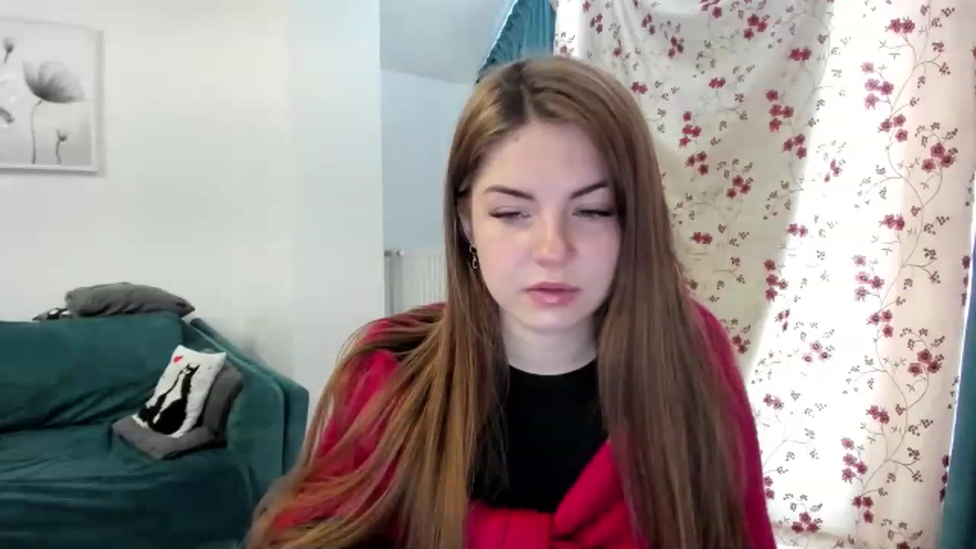 Gallery image thumbnail from Miriam_Mills's myfreecams stream on, 02/06/2023, 08:44 image 4 of 20