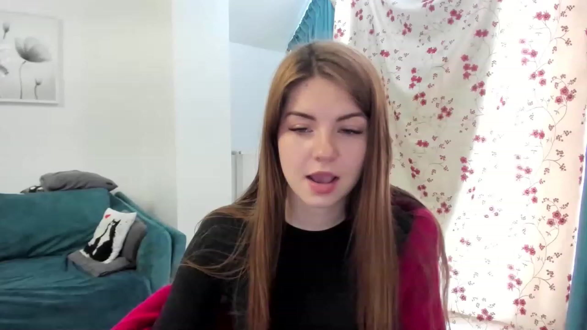 Gallery image thumbnail from Miriam_Mills's myfreecams stream on, 02/06/2023, 10:11 image 12 of 20