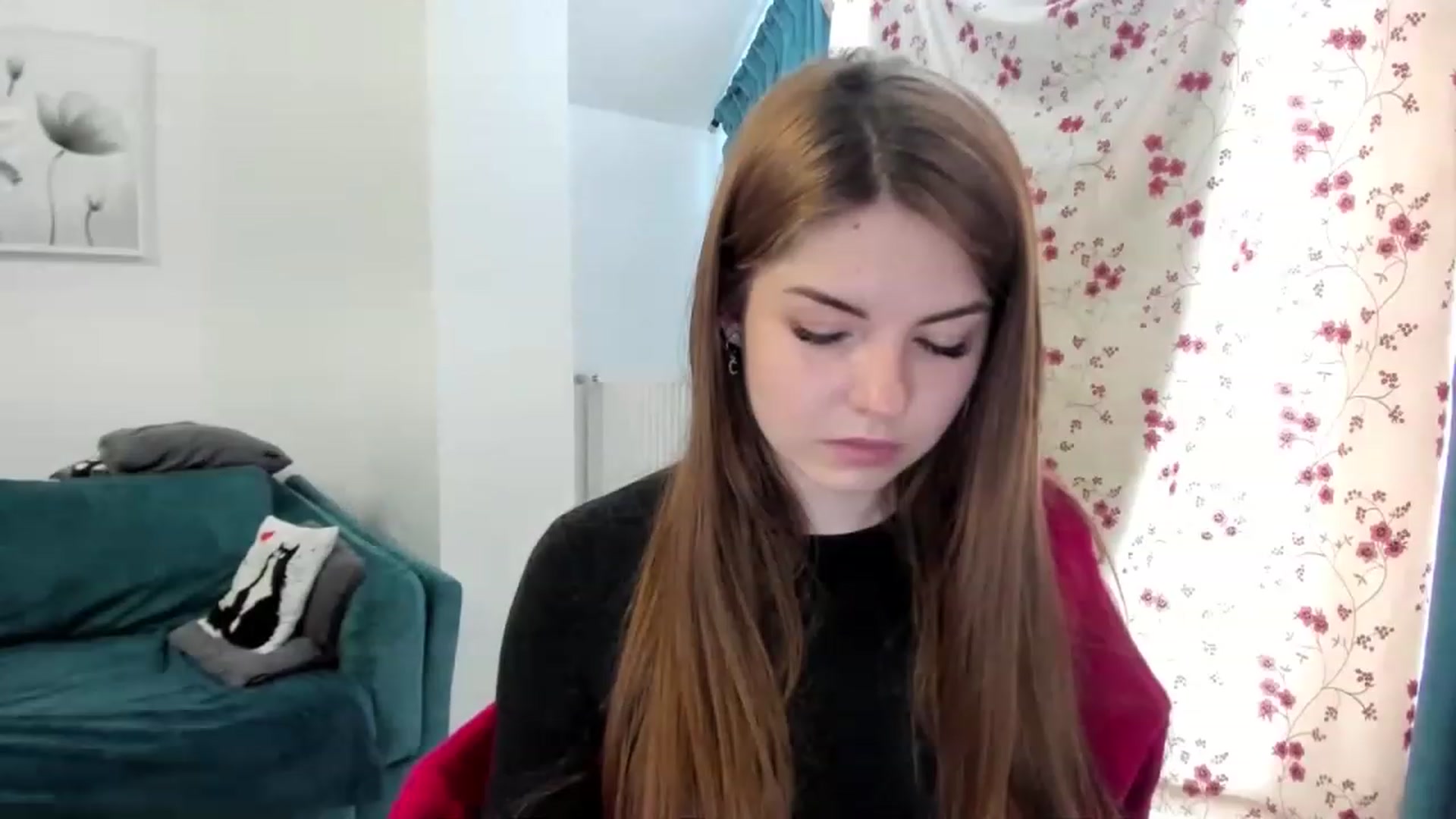 Gallery image thumbnail from Miriam_Mills's myfreecams stream on, 02/06/2023, 10:11 image 7 of 20