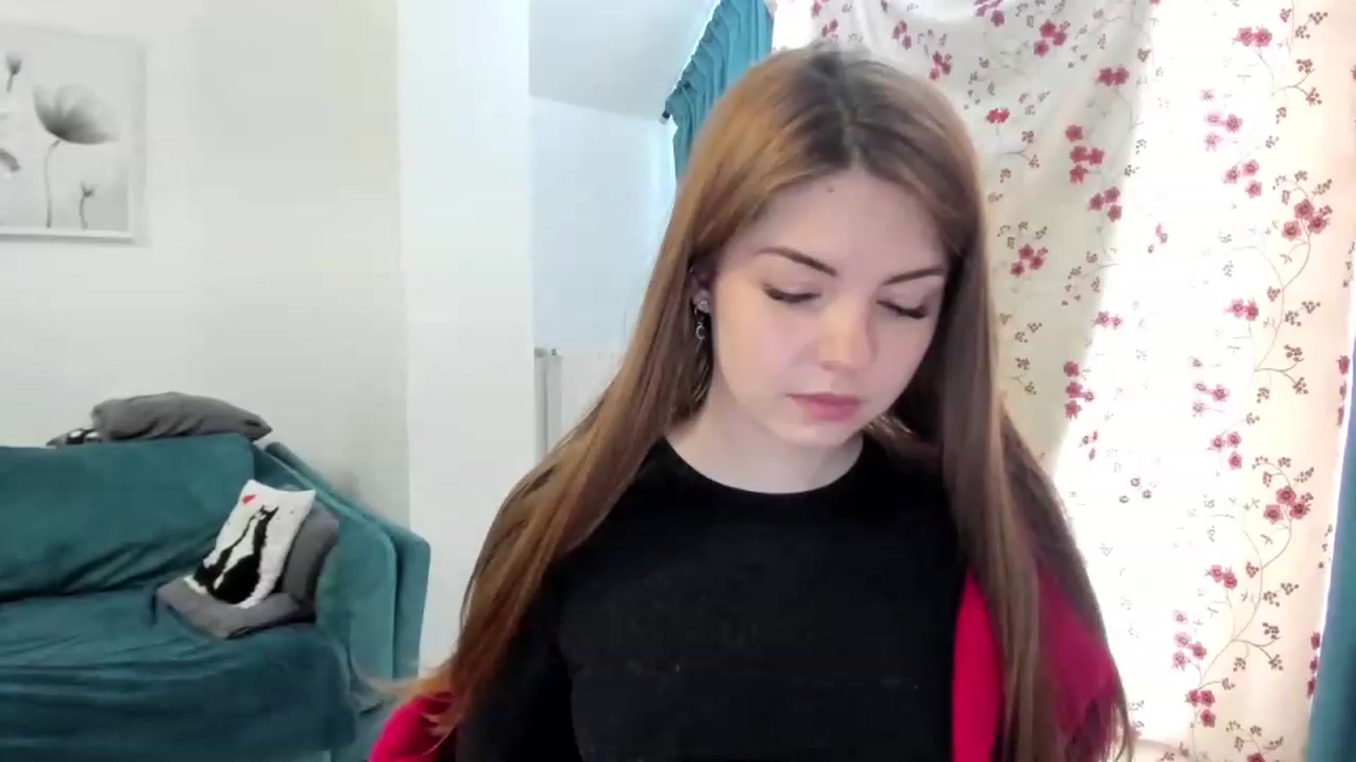 Gallery image thumbnail from Miriam_Mills's myfreecams stream on, 02/06/2023, 10:11 image 8 of 20