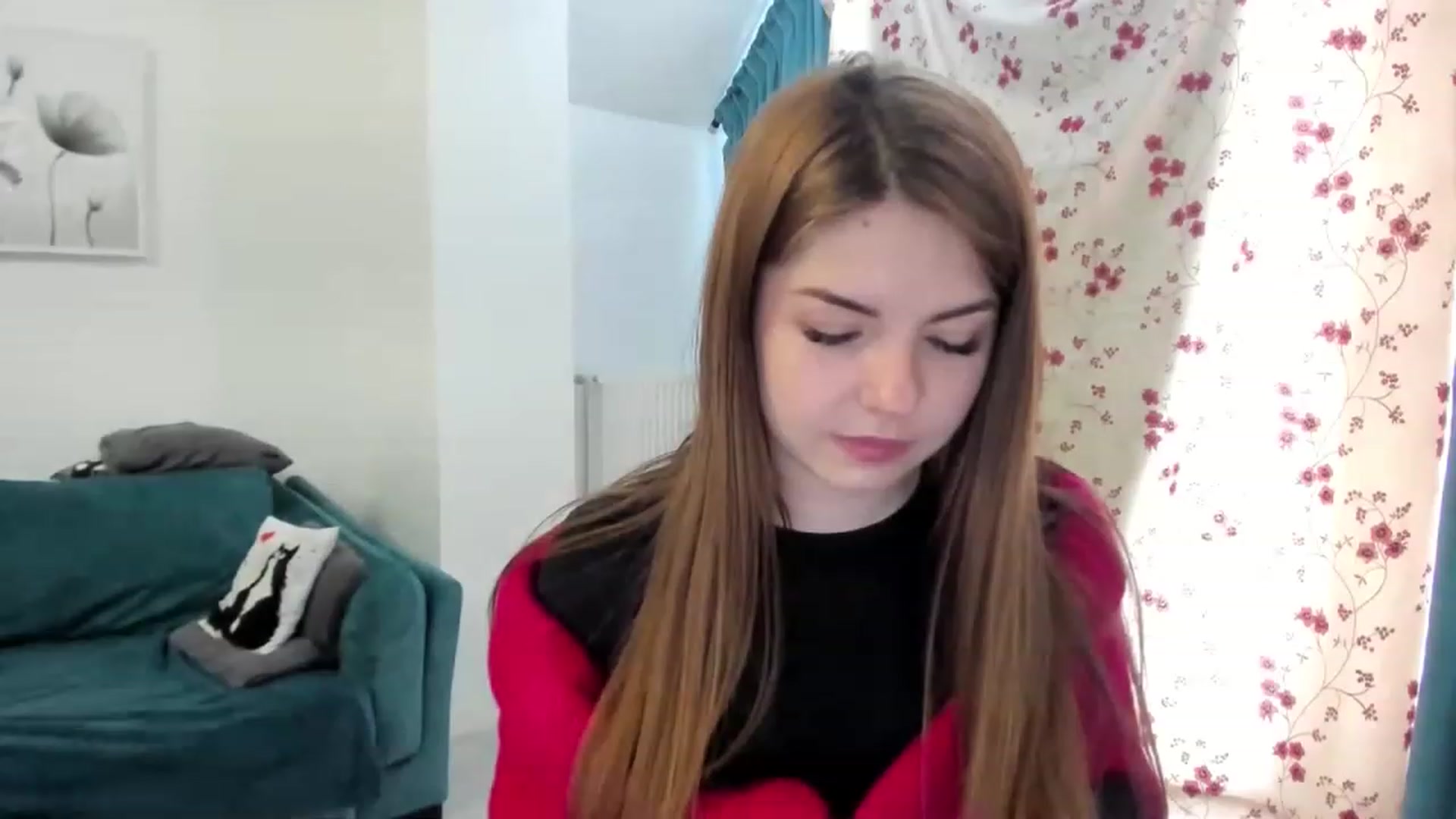 Gallery image thumbnail from Miriam_Mills's myfreecams stream on, 02/06/2023, 10:11 image 18 of 20