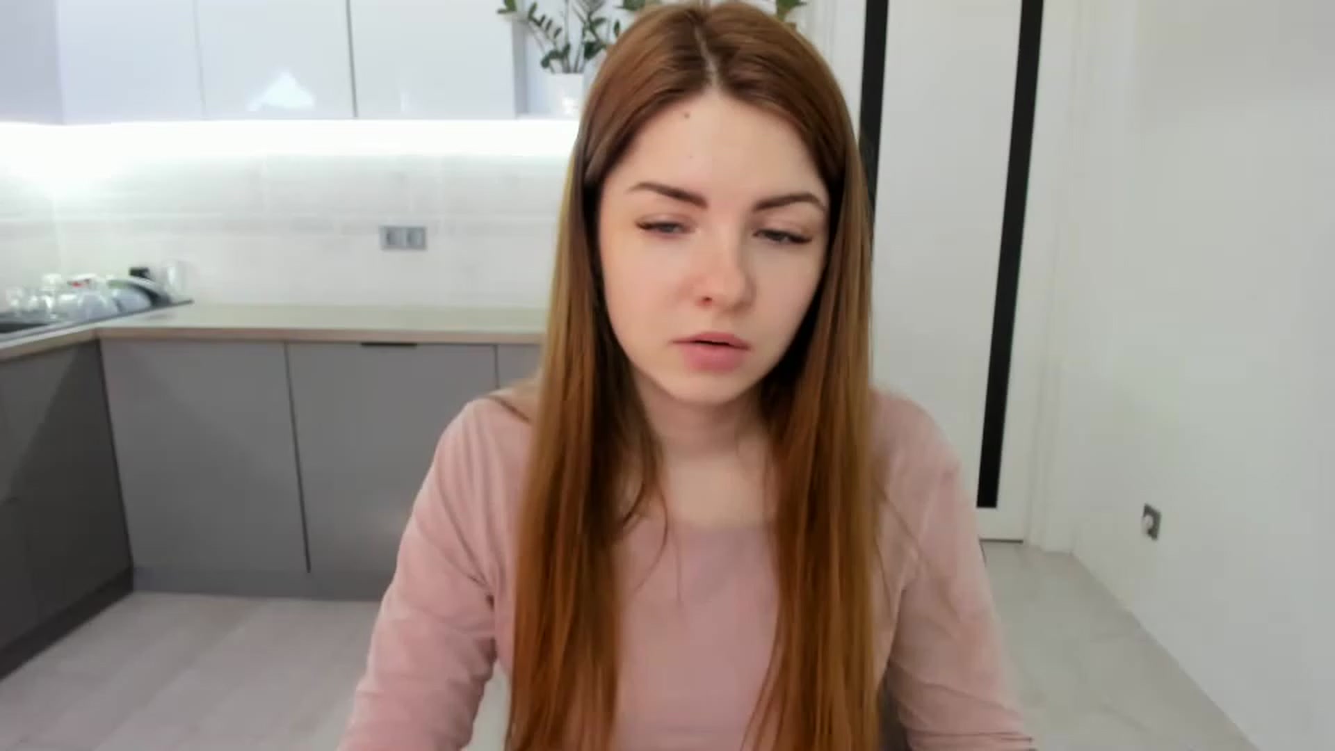 Gallery image thumbnail from Miriam_Mills's myfreecams stream on, 02/09/2023, 10:30 image 18 of 20