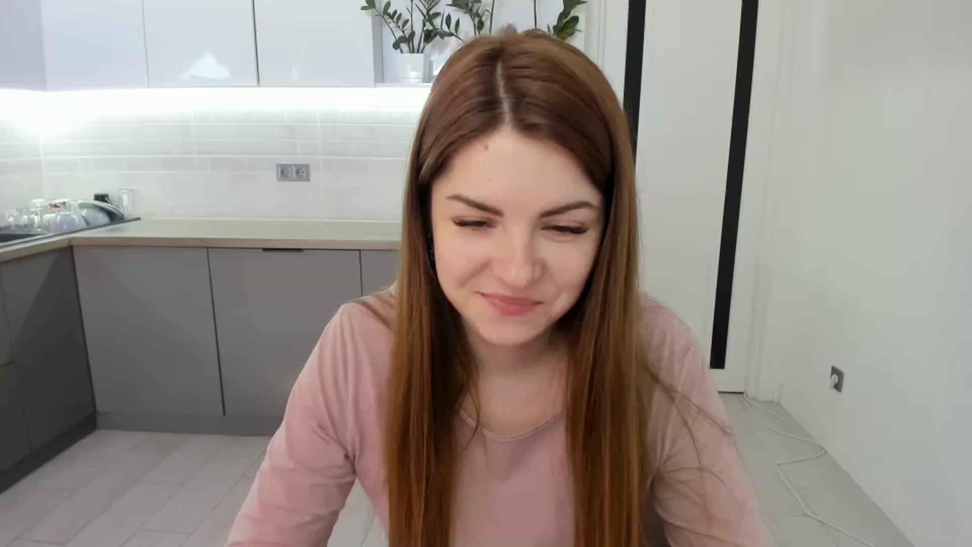 Gallery image thumbnail from Miriam_Mills's myfreecams stream on, 02/09/2023, 10:30 image 16 of 20
