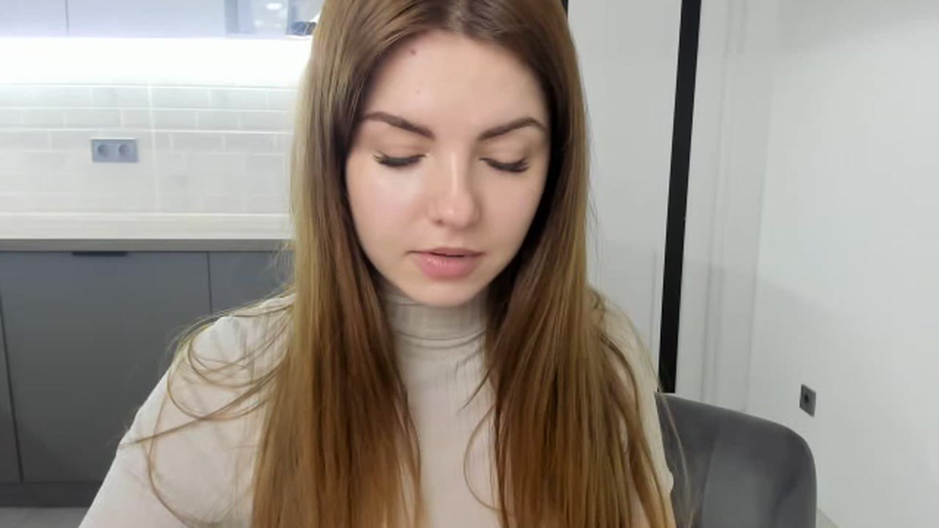 Gallery image thumbnail from Miriam_Mills's myfreecams stream on, 02/13/2023, 09:58 image 13 of 20