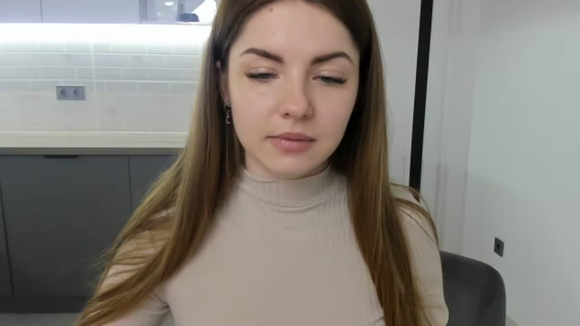 Gallery image thumbnail from Miriam_Mills's myfreecams stream on, 02/13/2023, 09:58 image 17 of 20