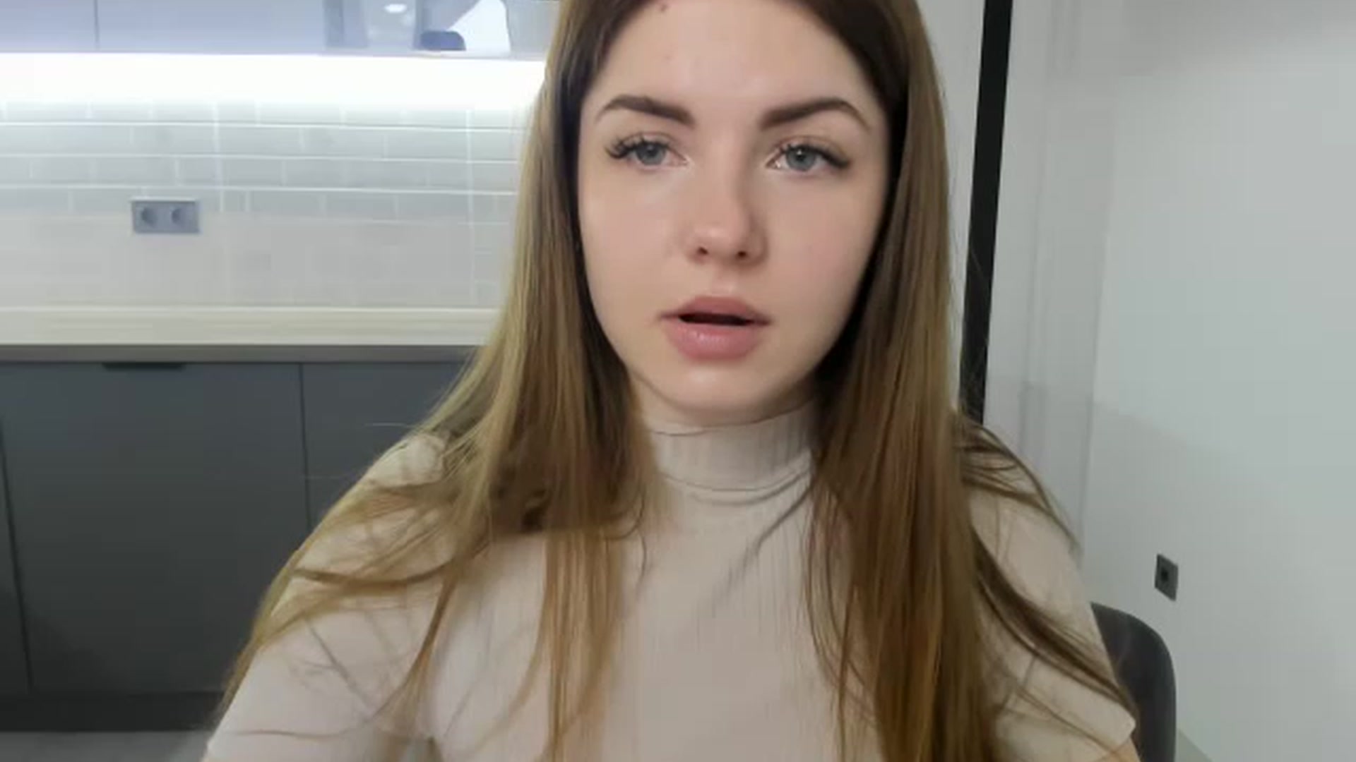 Gallery image thumbnail from Miriam_Mills's myfreecams stream on, 02/13/2023, 09:58 image 3 of 20