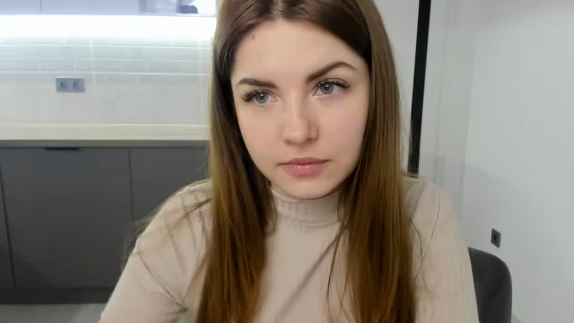 Gallery image thumbnail from Miriam_Mills's myfreecams stream on, 02/13/2023, 10:18 image 1 of 20