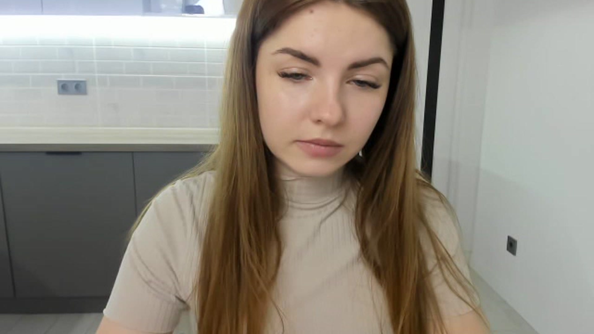 Gallery image thumbnail from Miriam_Mills's myfreecams stream on, 02/13/2023, 10:18 image 12 of 20