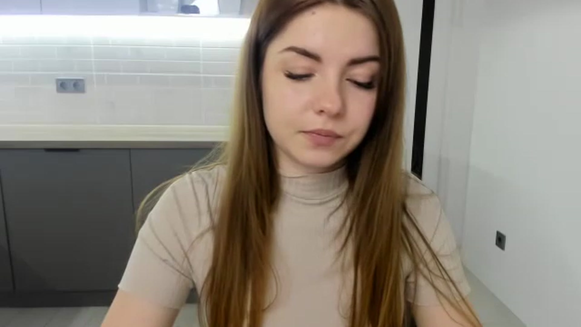 Gallery image thumbnail from Miriam_Mills's myfreecams stream on, 02/13/2023, 10:18 image 6 of 20
