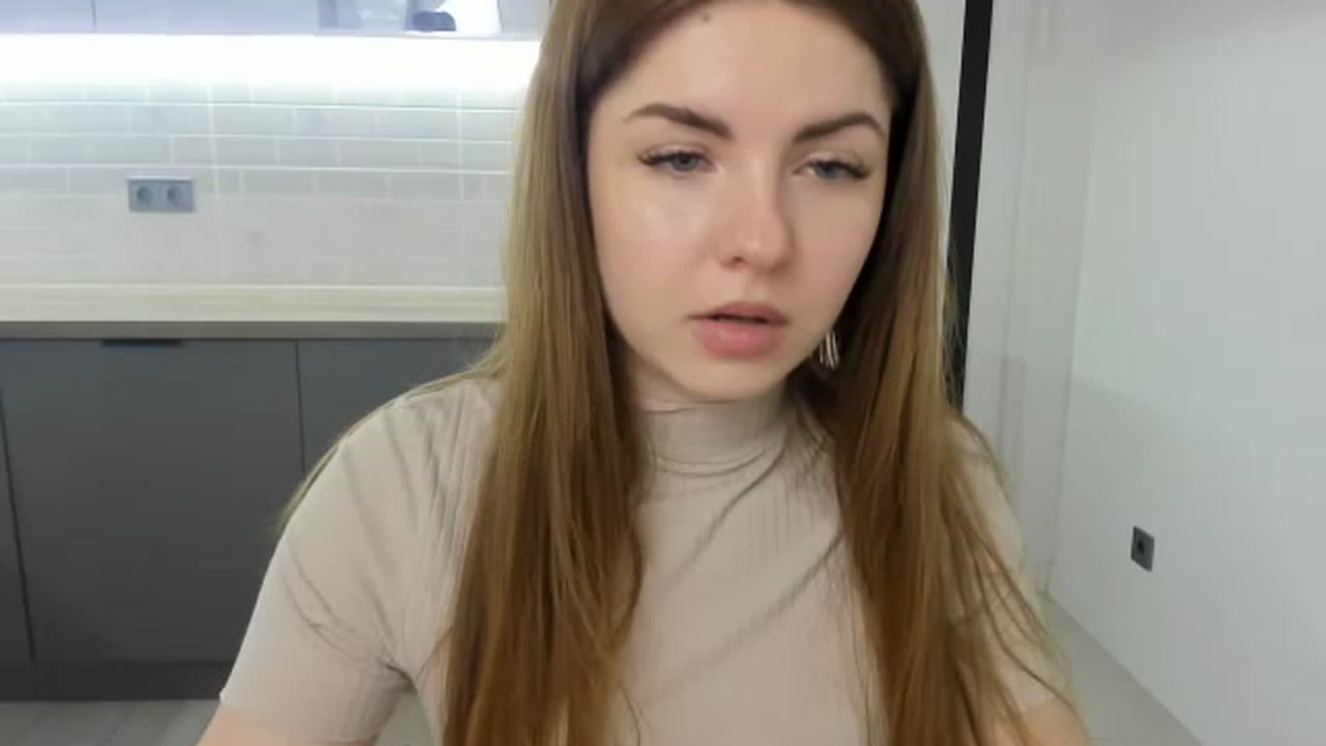 Gallery image thumbnail from Miriam_Mills's myfreecams stream on, 02/13/2023, 10:18 image 11 of 20