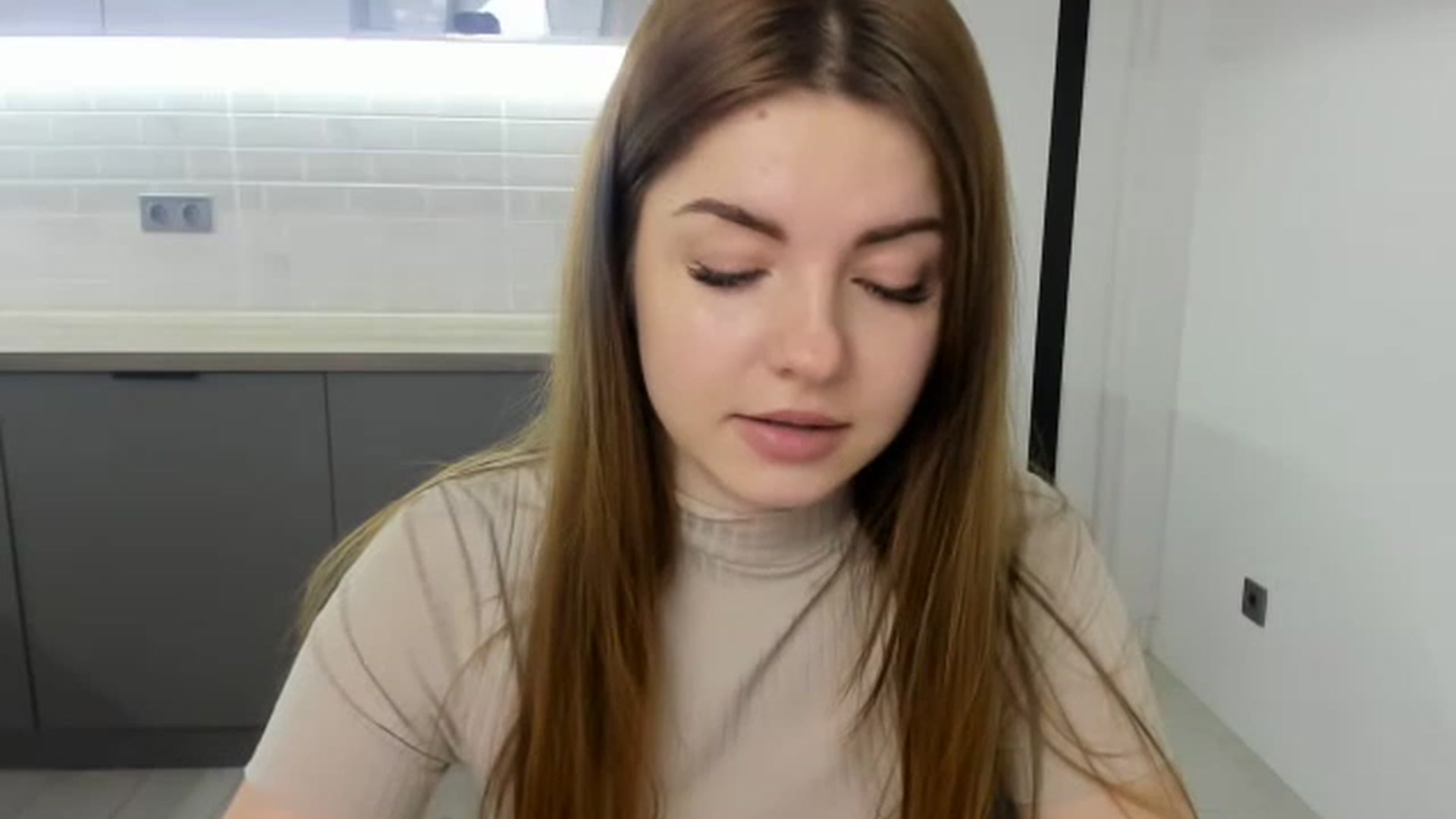 Gallery image thumbnail from Miriam_Mills's myfreecams stream on, 02/13/2023, 10:18 image 5 of 20