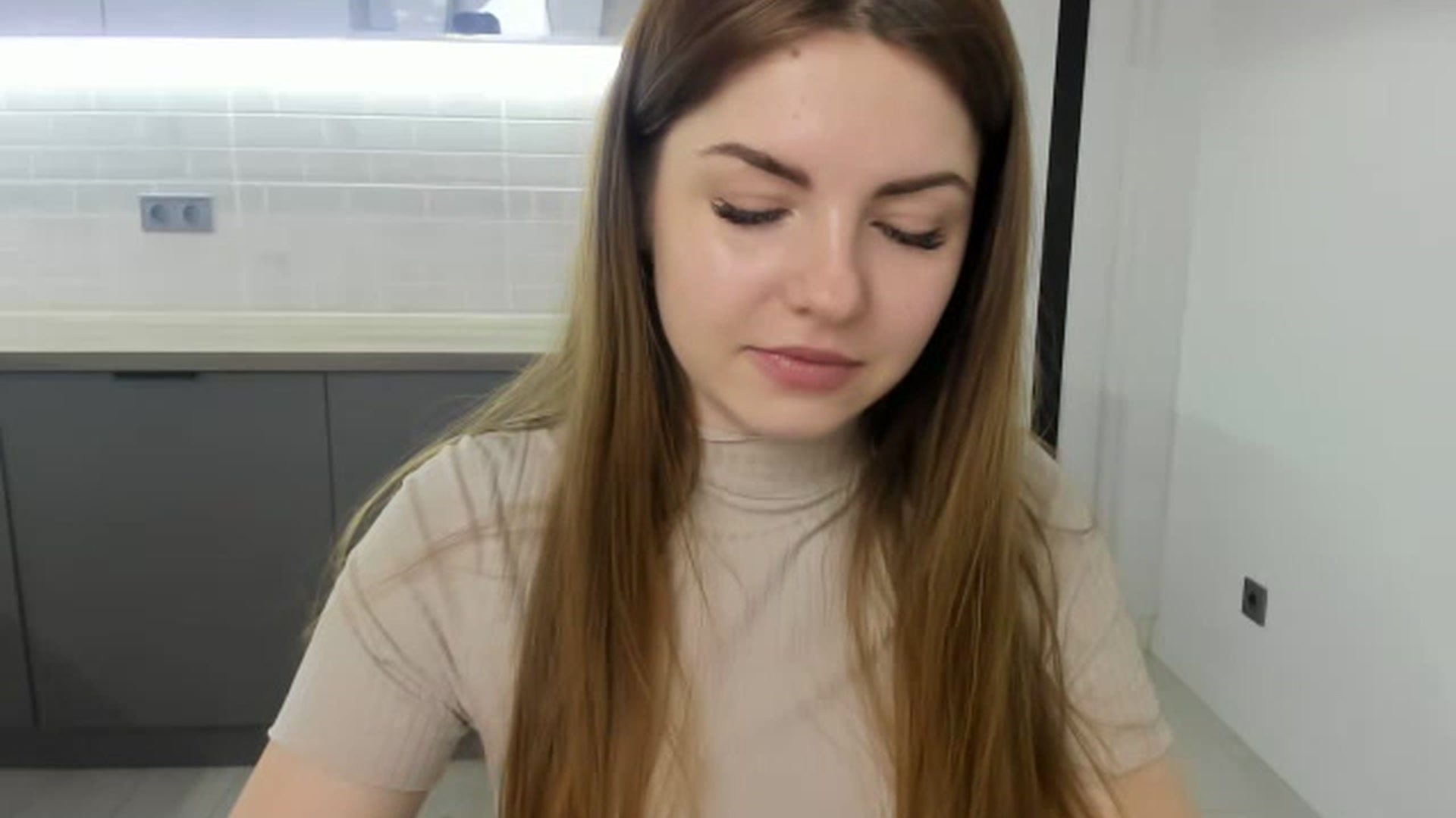 Gallery image thumbnail from Miriam_Mills's myfreecams stream on, 02/13/2023, 10:18 image 18 of 20