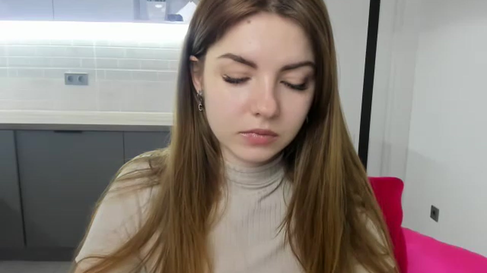 Gallery image thumbnail from Miriam_Mills's myfreecams stream on, 02/13/2023, 11:56 image 5 of 20