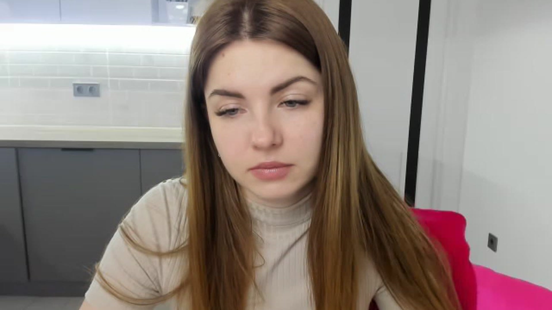 Gallery image thumbnail from Miriam_Mills's myfreecams stream on, 02/13/2023, 11:56 image 15 of 20