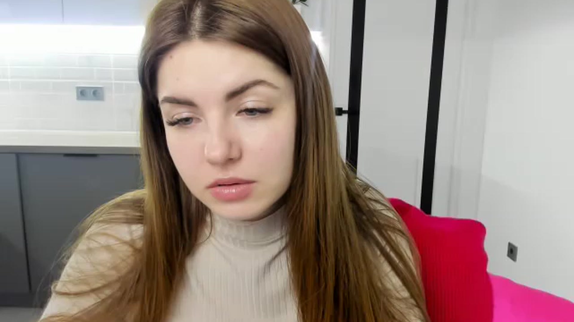 Gallery image thumbnail from Miriam_Mills's myfreecams stream on, 02/13/2023, 11:56 image 20 of 20