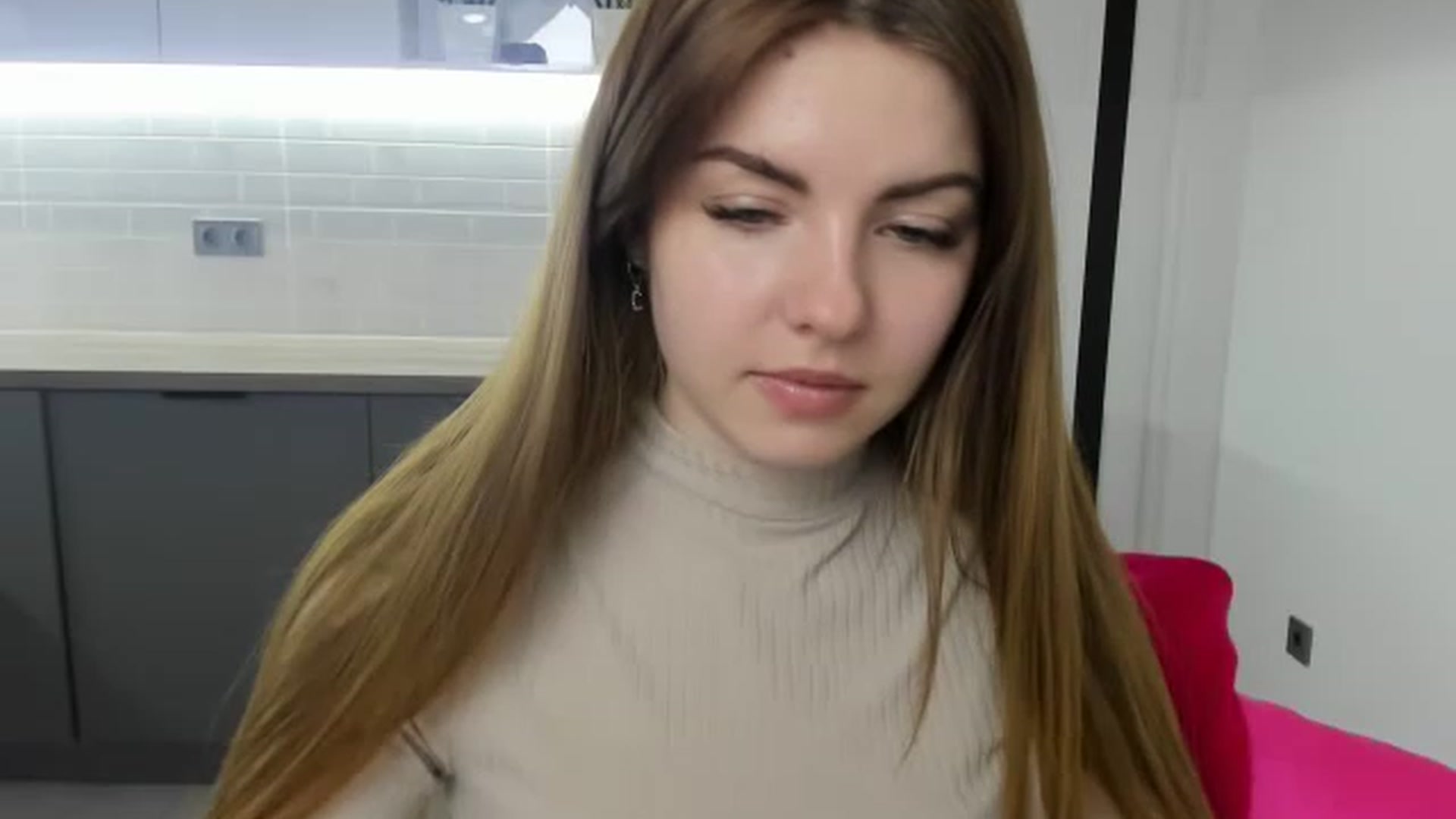 Gallery image thumbnail from Miriam_Mills's myfreecams stream on, 02/13/2023, 11:56 image 18 of 20