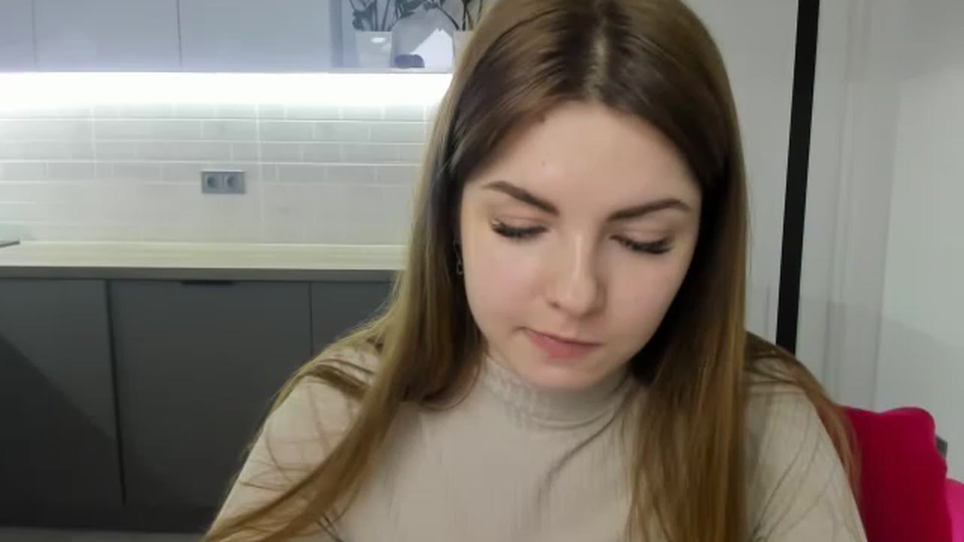 Gallery image thumbnail from Miriam_Mills's myfreecams stream on, 02/13/2023, 12:37 image 16 of 20