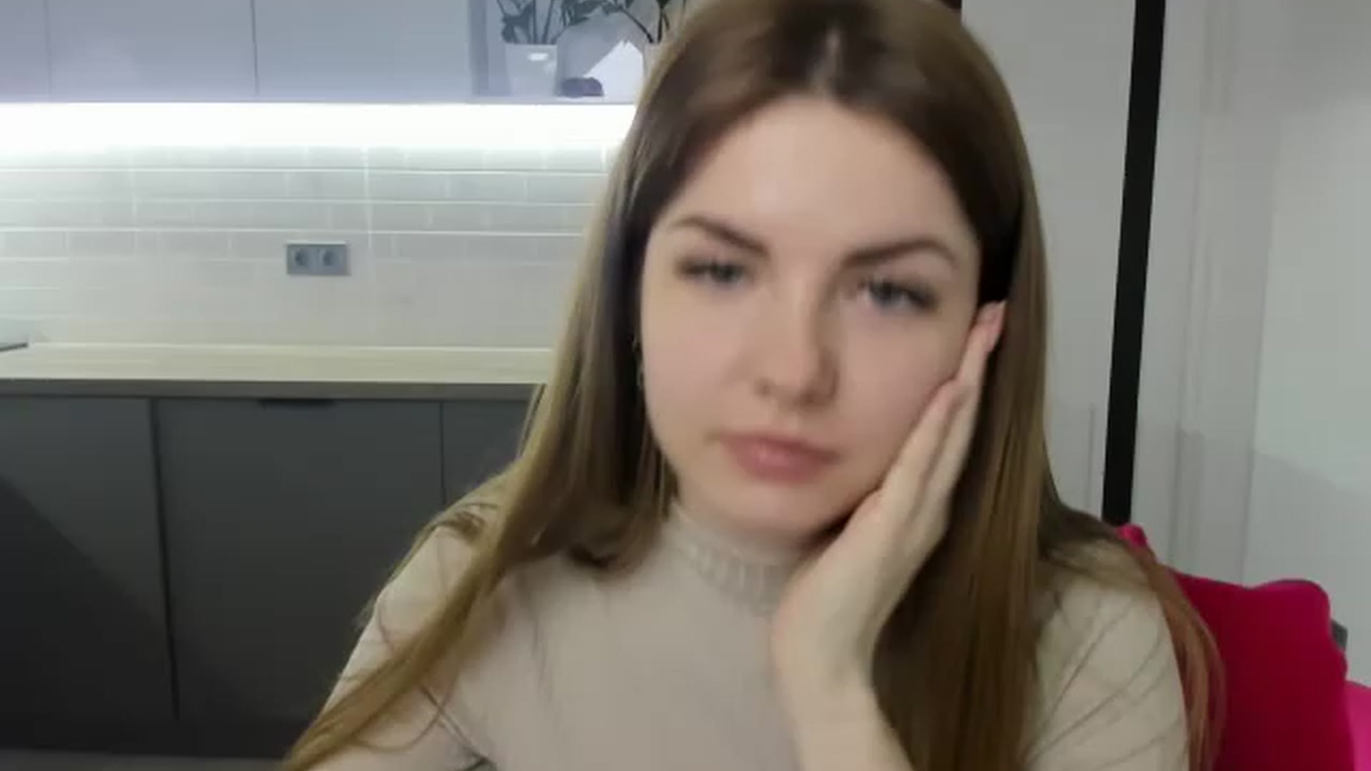 Gallery image thumbnail from Miriam_Mills's myfreecams stream on, 02/13/2023, 12:37 image 15 of 20