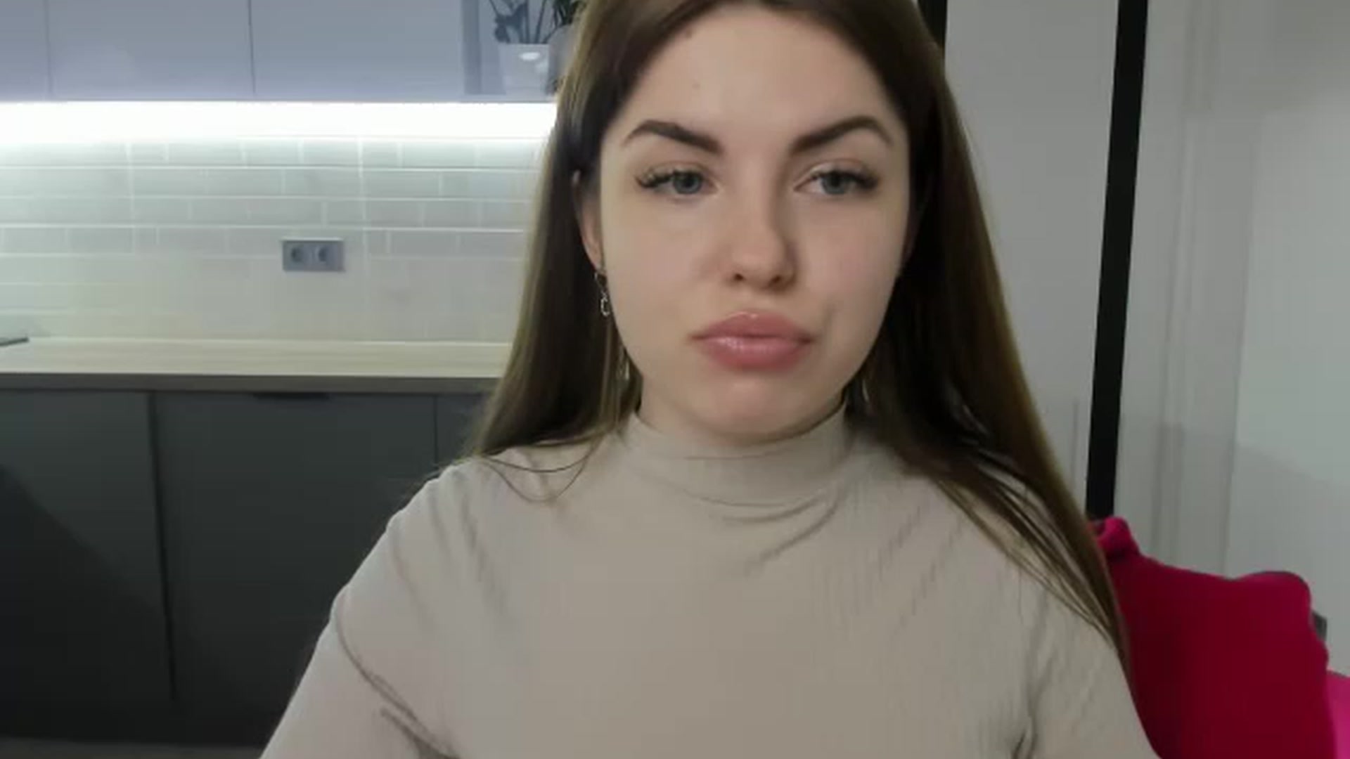 Gallery image thumbnail from Miriam_Mills's myfreecams stream on, 02/13/2023, 12:37 image 2 of 20